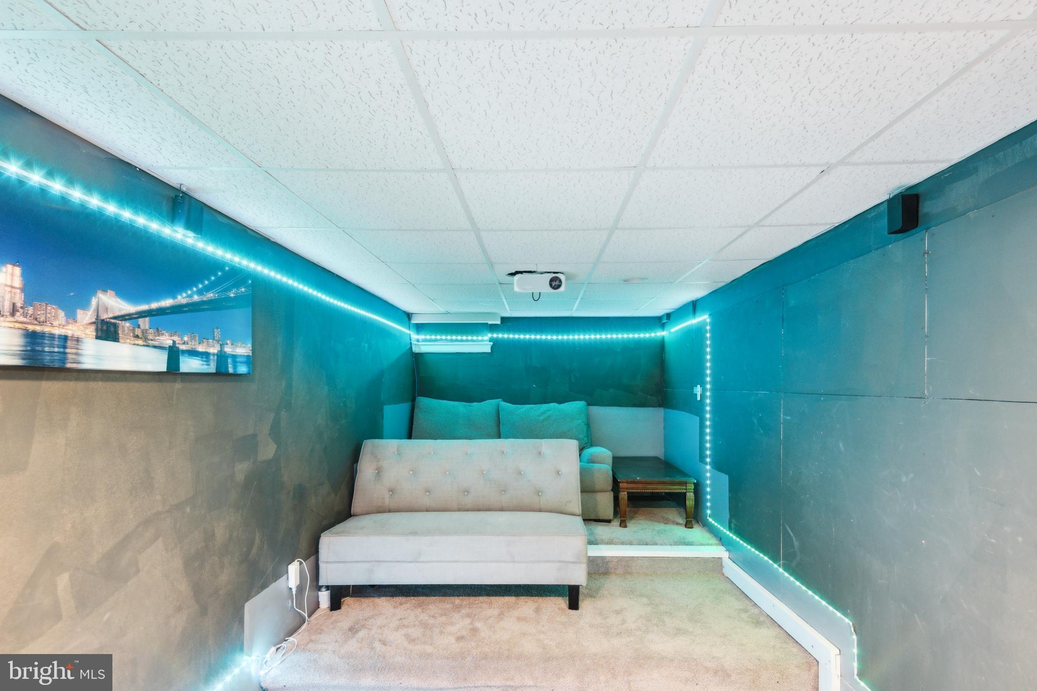 FREDERICKTOWNE VILLAGE - Residential