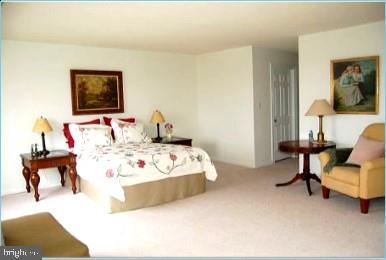 FAIRWAYS SOUTH - Residential Lease