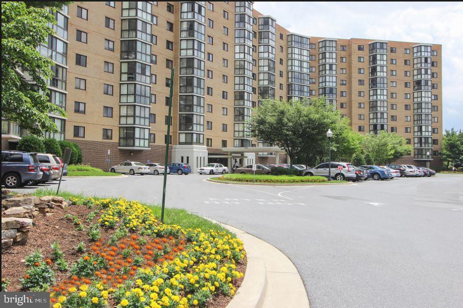 FAIRWAYS SOUTH - Residential Lease