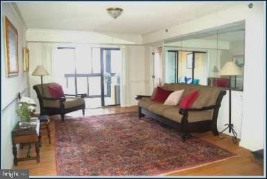 FAIRWAYS SOUTH - Residential Lease