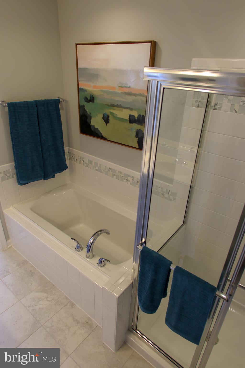 OVERLOOK AT RIVERSIDE TOWNHOMES - Residential