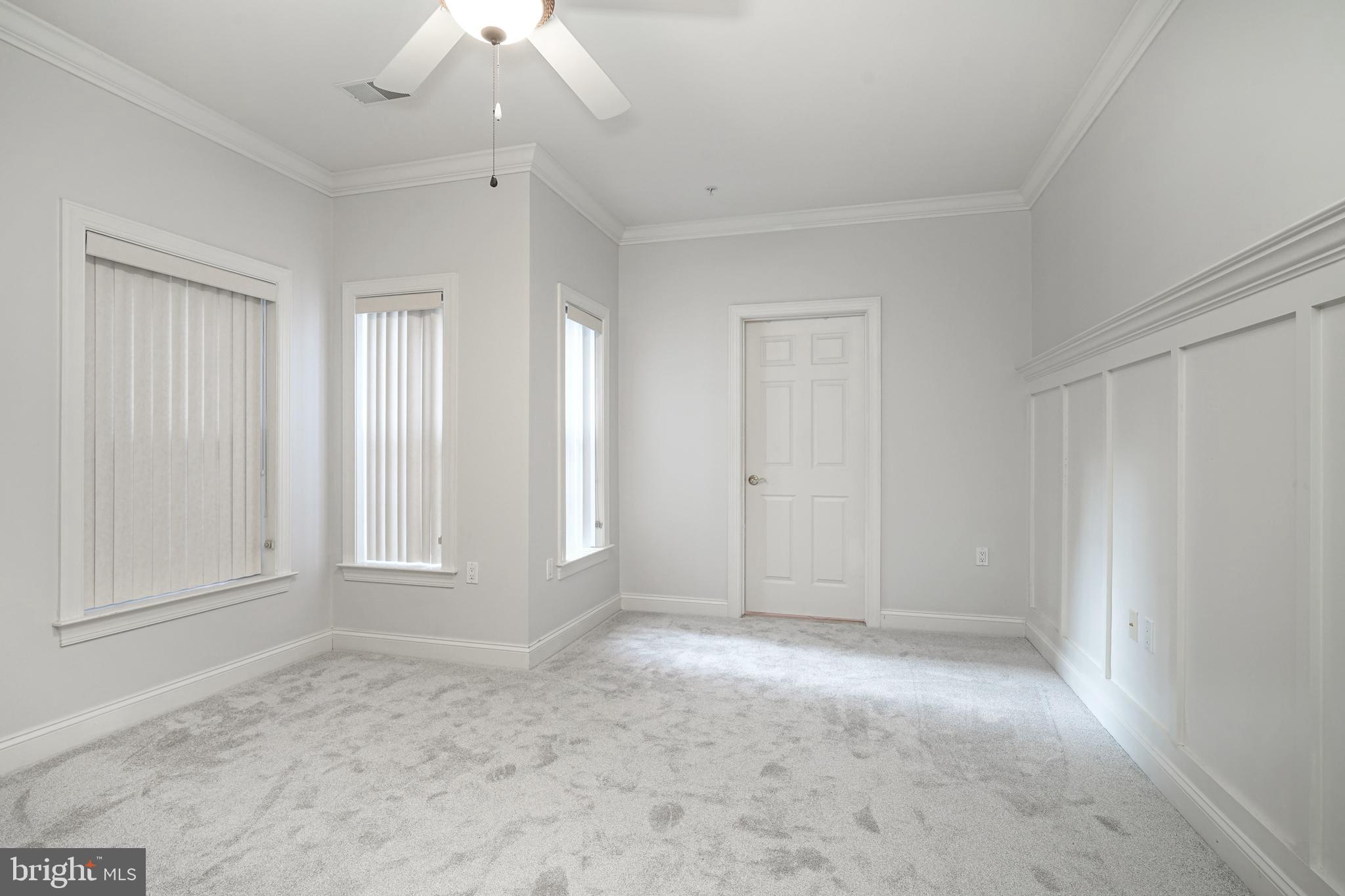 CREEKSIDE VILLAGE - Residential