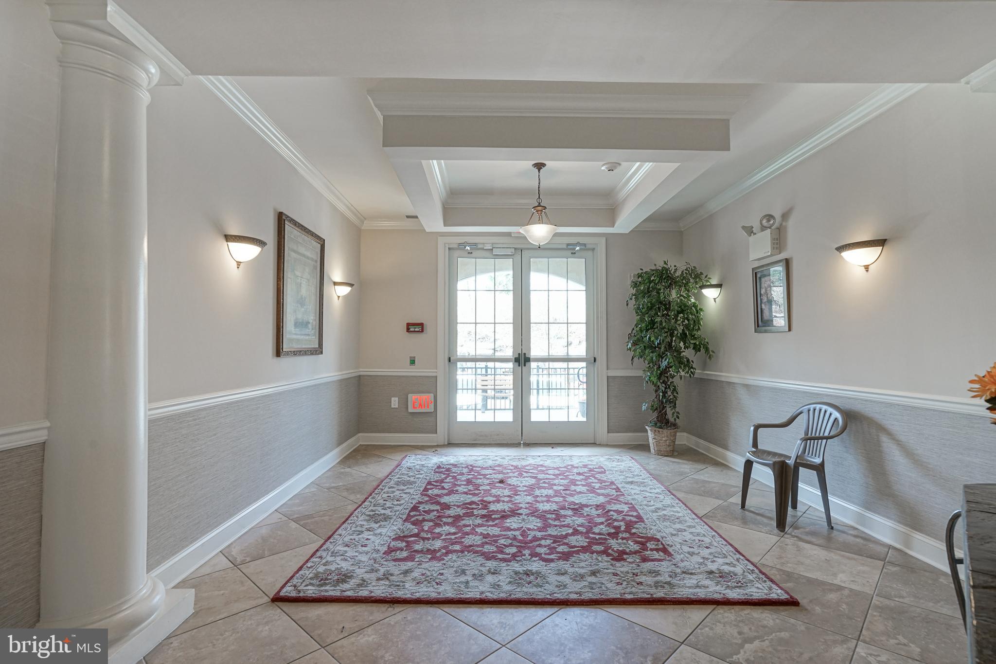 CREEKSIDE VILLAGE - Residential