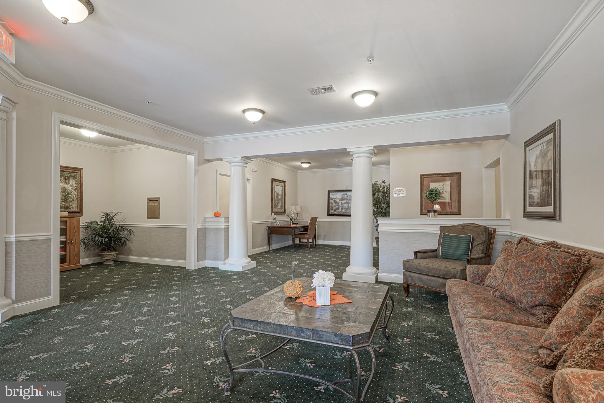 CREEKSIDE VILLAGE - Residential