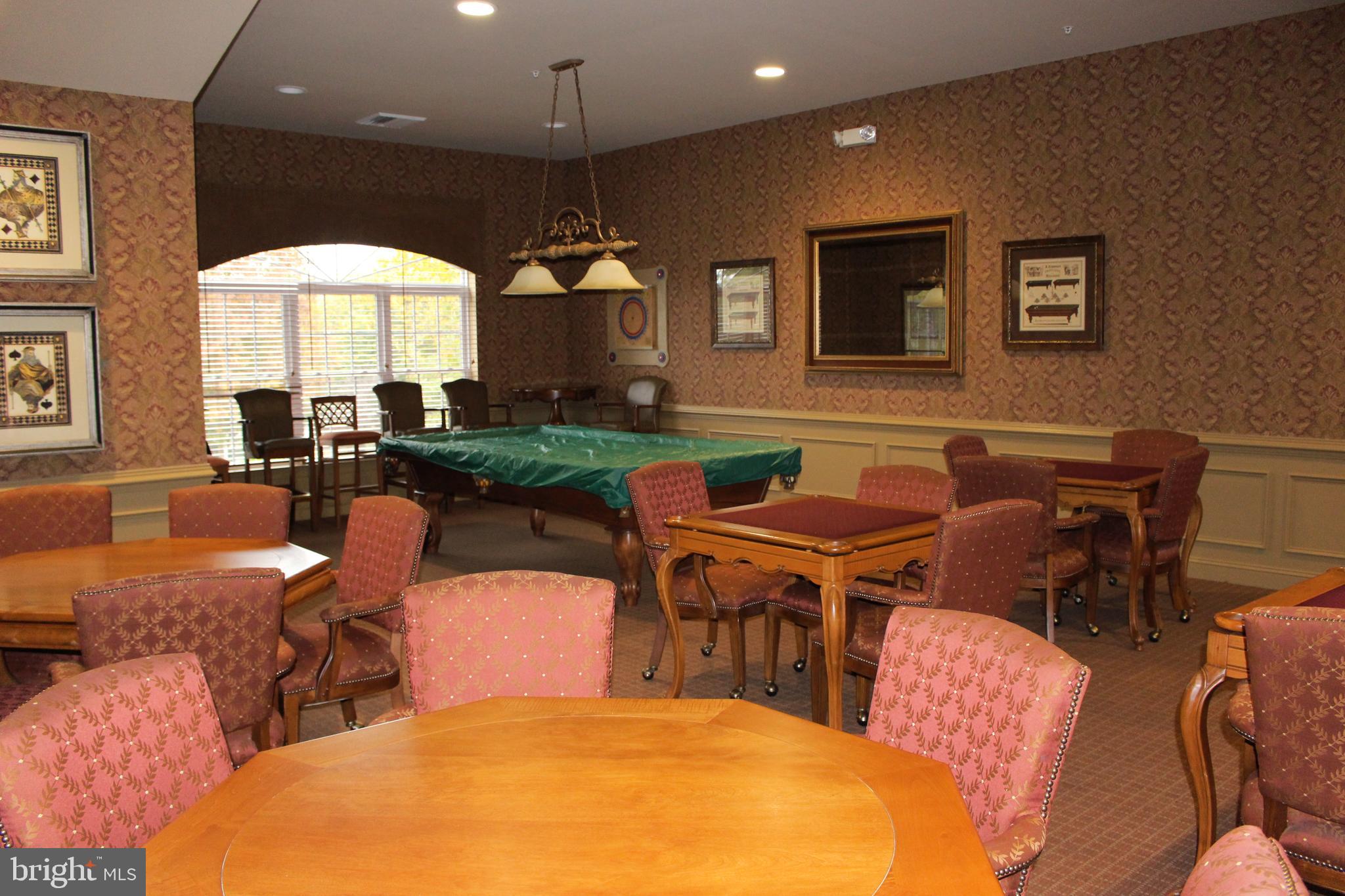 CREEKSIDE VILLAGE - Residential