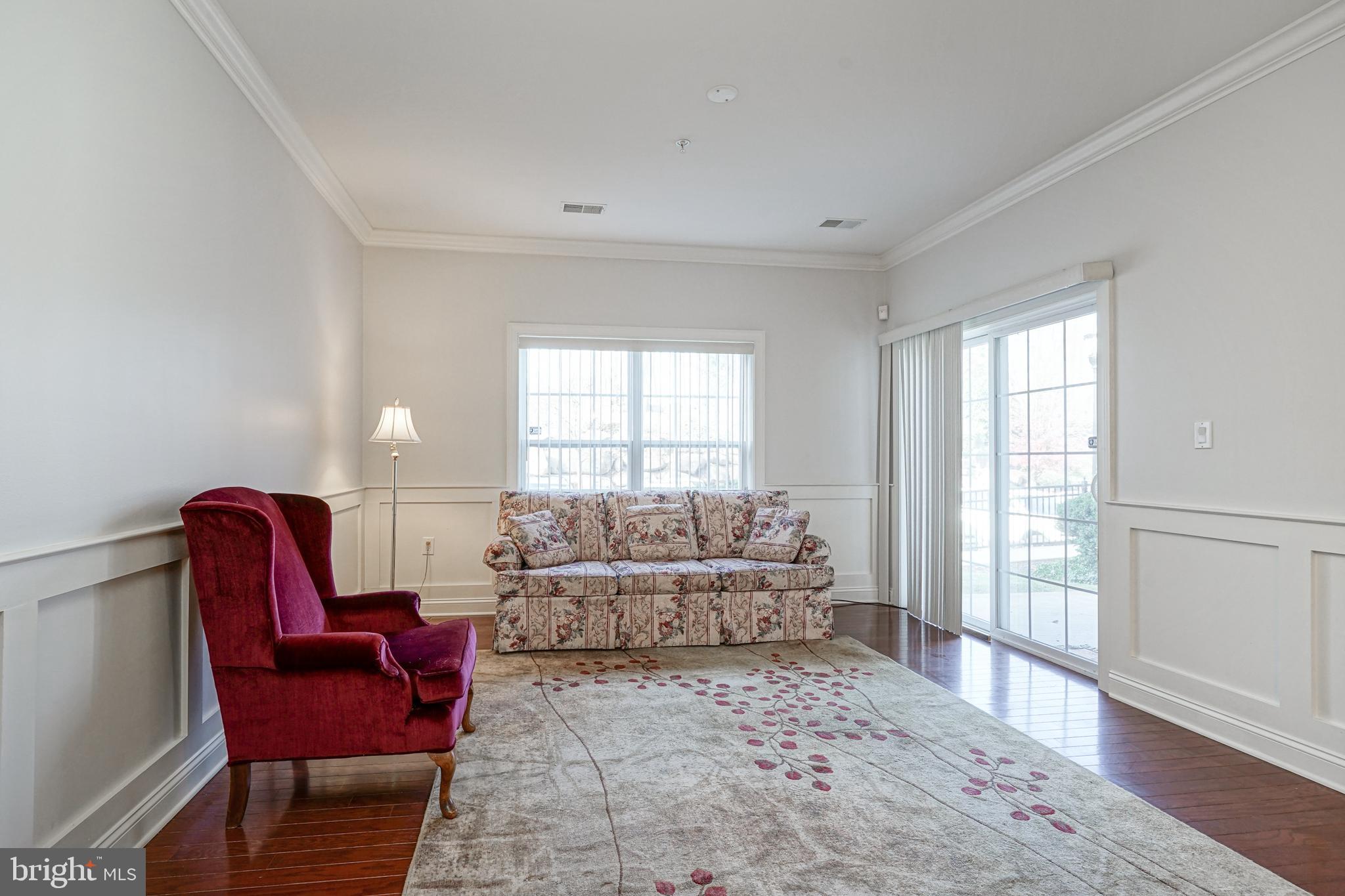 CREEKSIDE VILLAGE - Residential