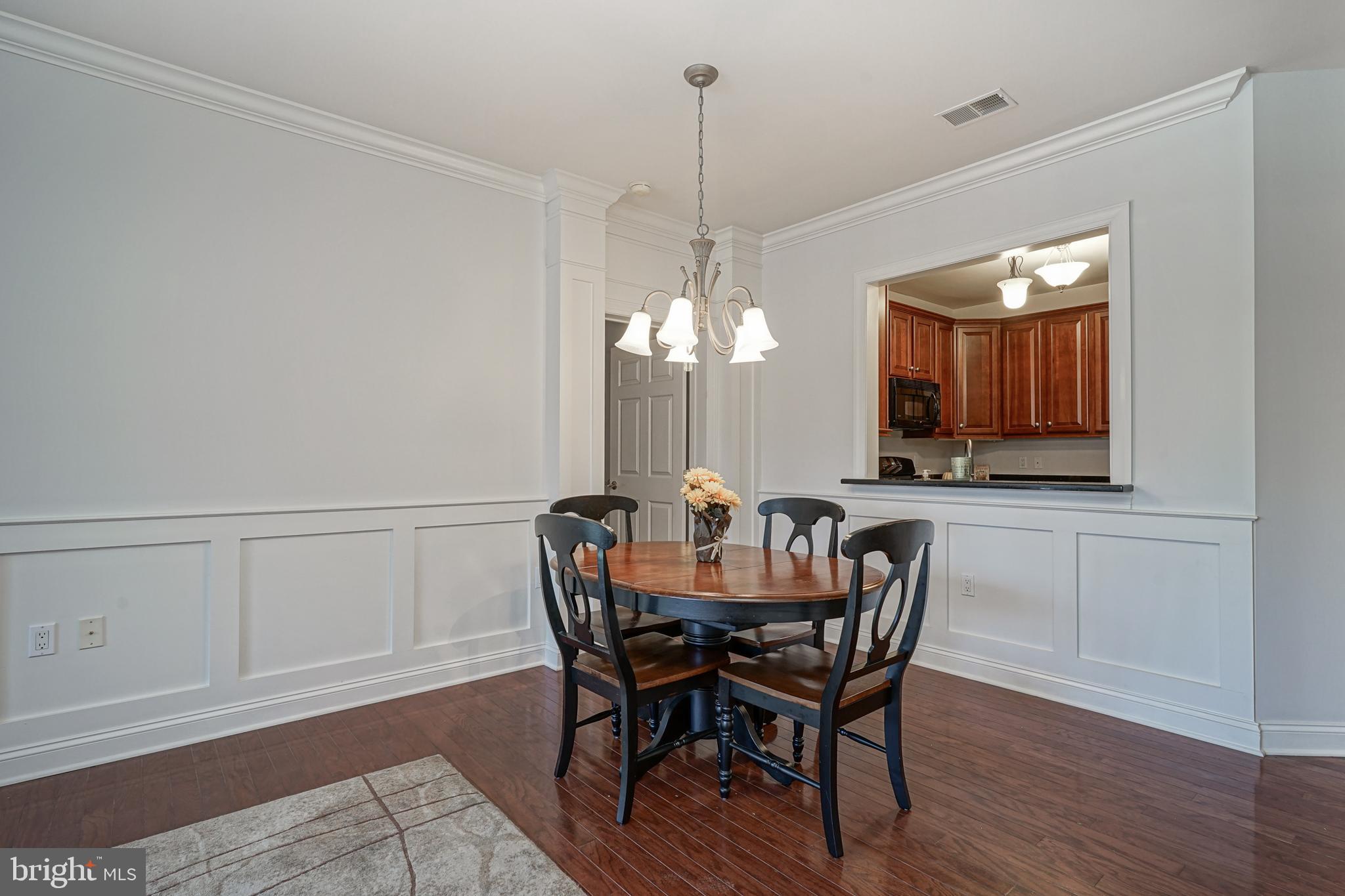 CREEKSIDE VILLAGE - Residential