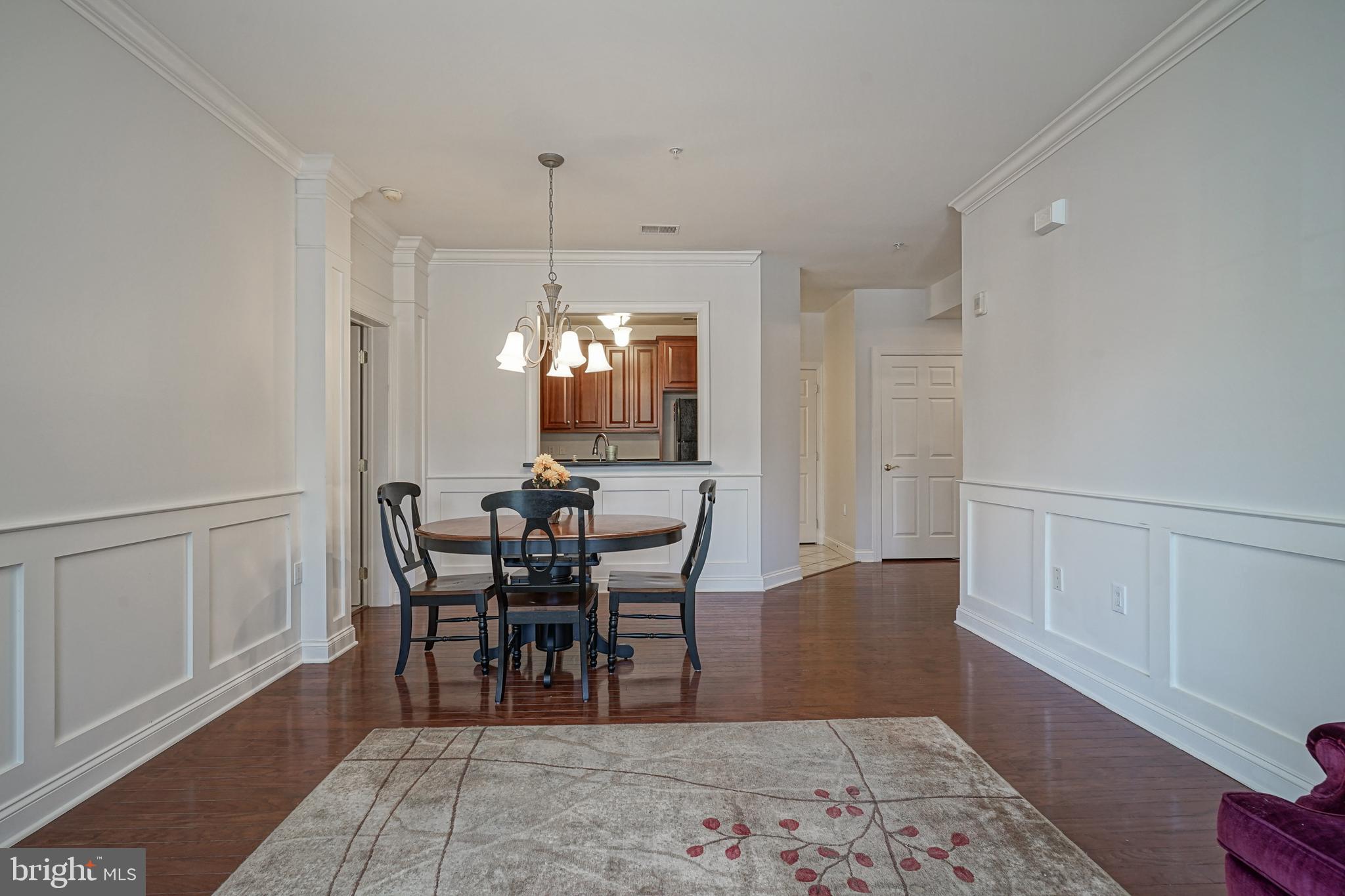 CREEKSIDE VILLAGE - Residential