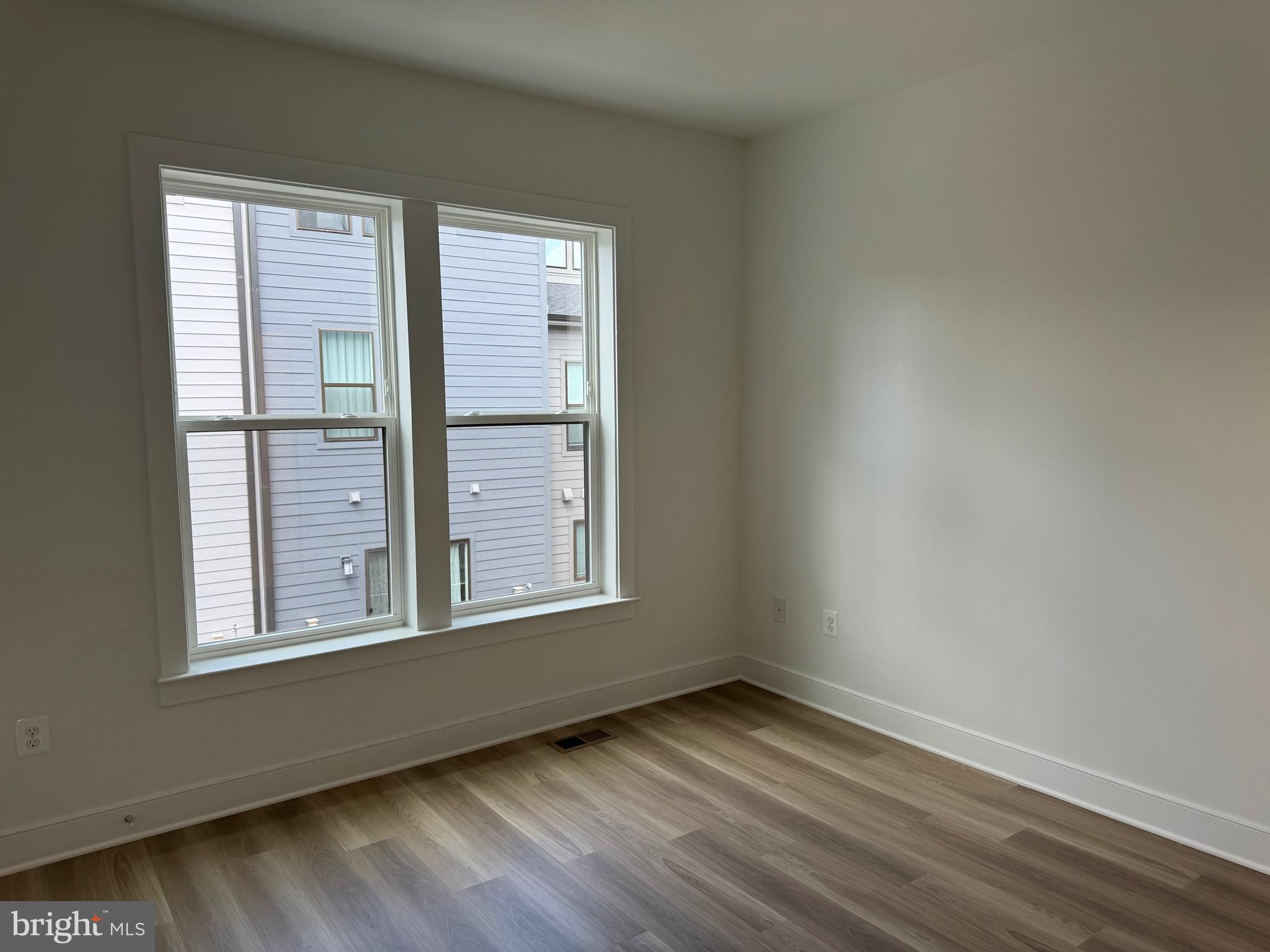 KING FARM - Residential Lease