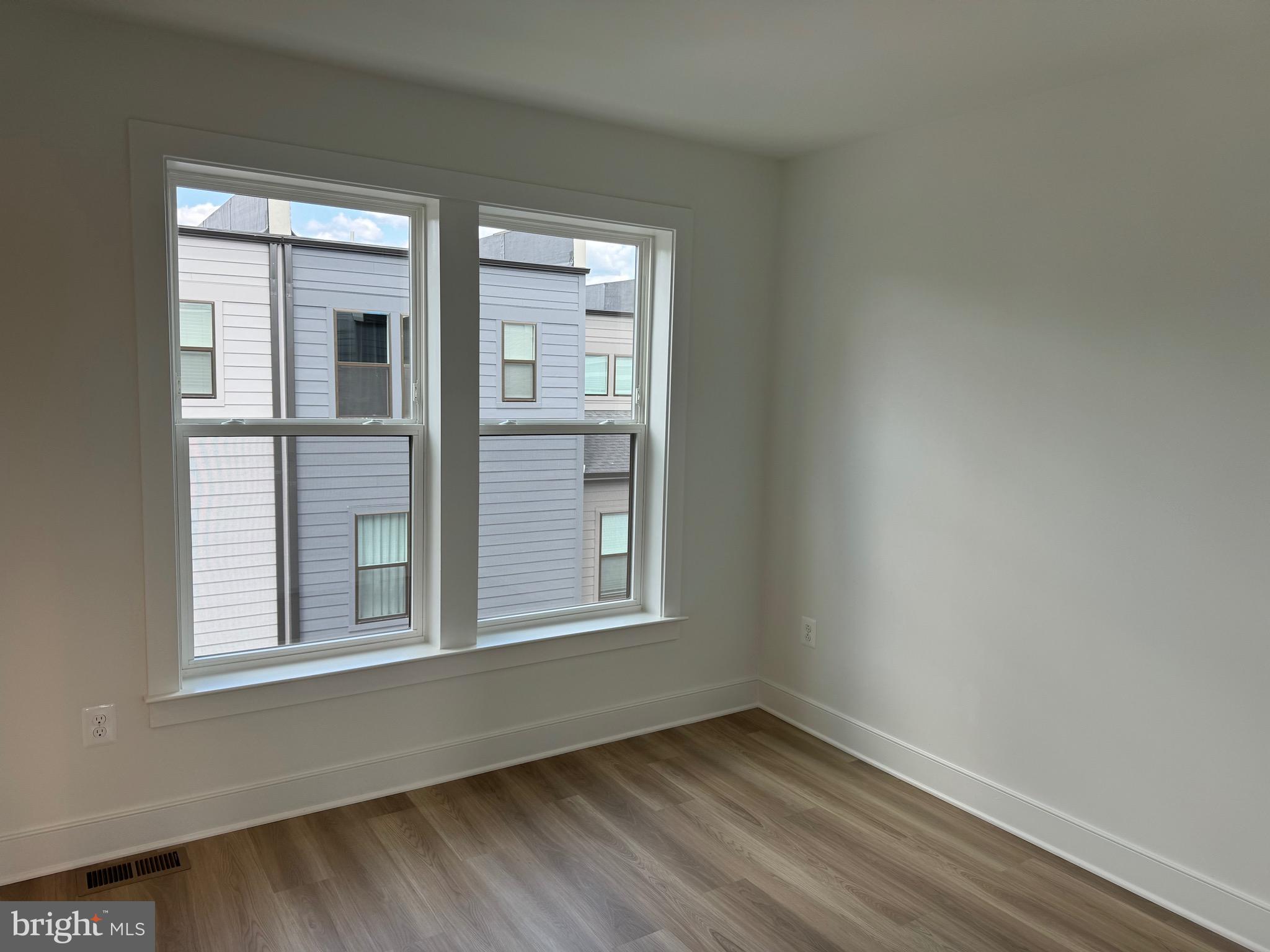 KING FARM - Residential Lease