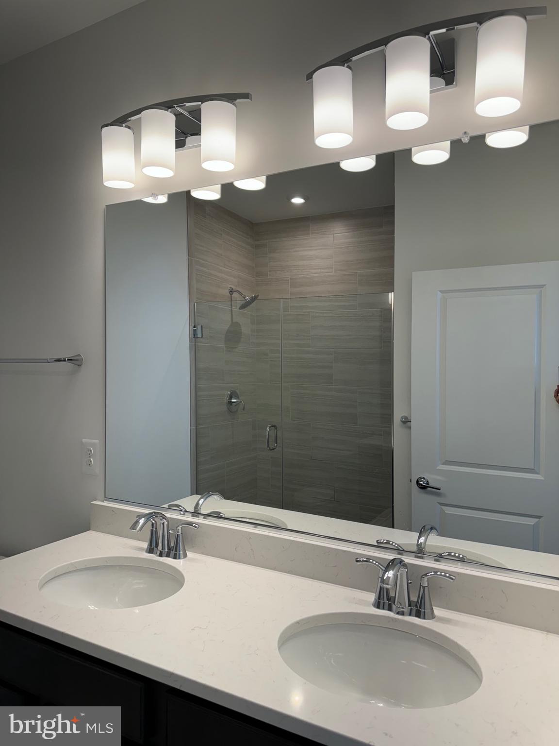 KING FARM - Residential Lease