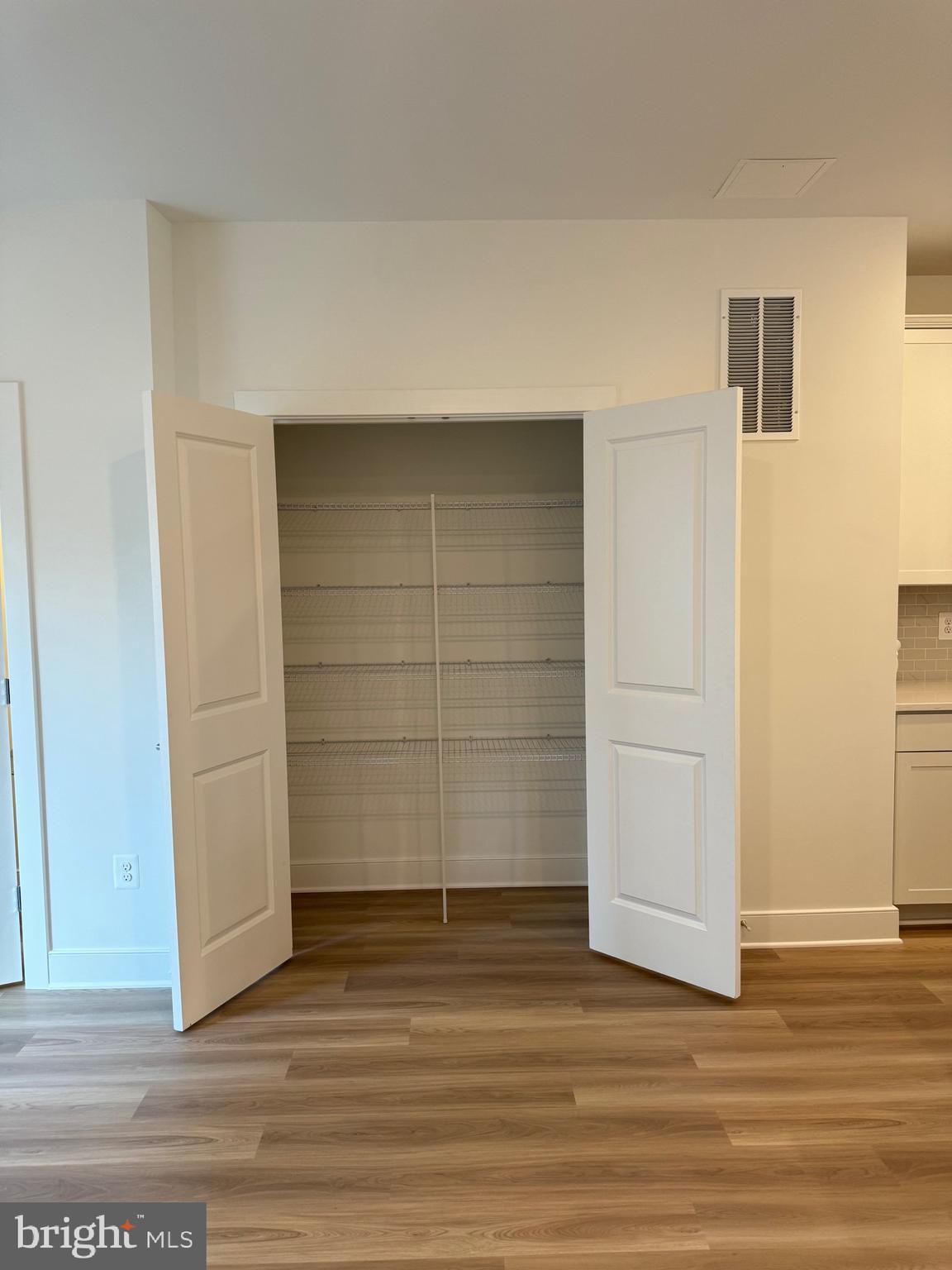 KING FARM - Residential Lease