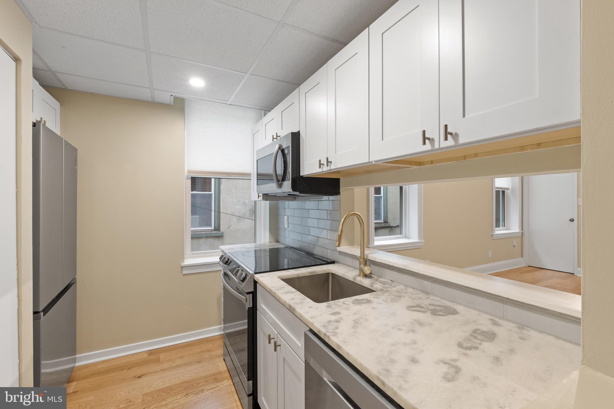 ART MUSEUM AREA - Residential Lease