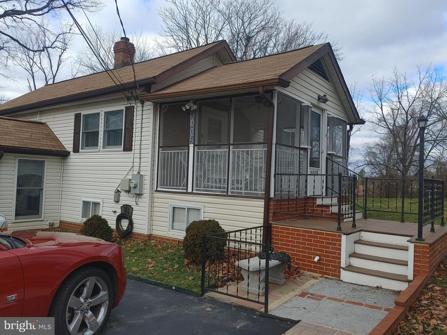 This lovely home offers a 2 bedrooms, 1 1/2 baths, office space and lower family room.  The roof was replaced 3 years as well as the gutter and gutter guards.  Kitchen and hot water was replaced 5 years ago.  This home is close to schools, shopping and transportation.