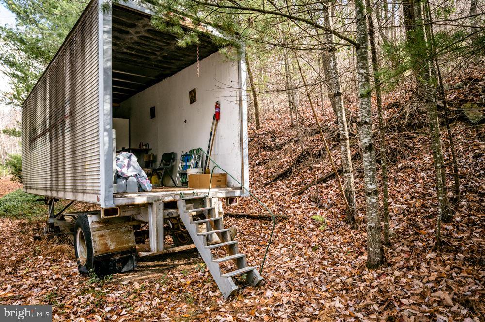 BUCK RIDGES (FORMERLY TREASURE MOUNTAINS) - Land