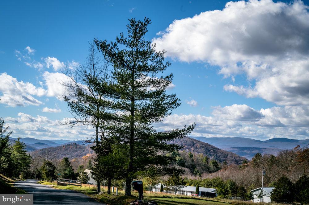BUCK RIDGES (FORMERLY TREASURE MOUNTAINS) - Land