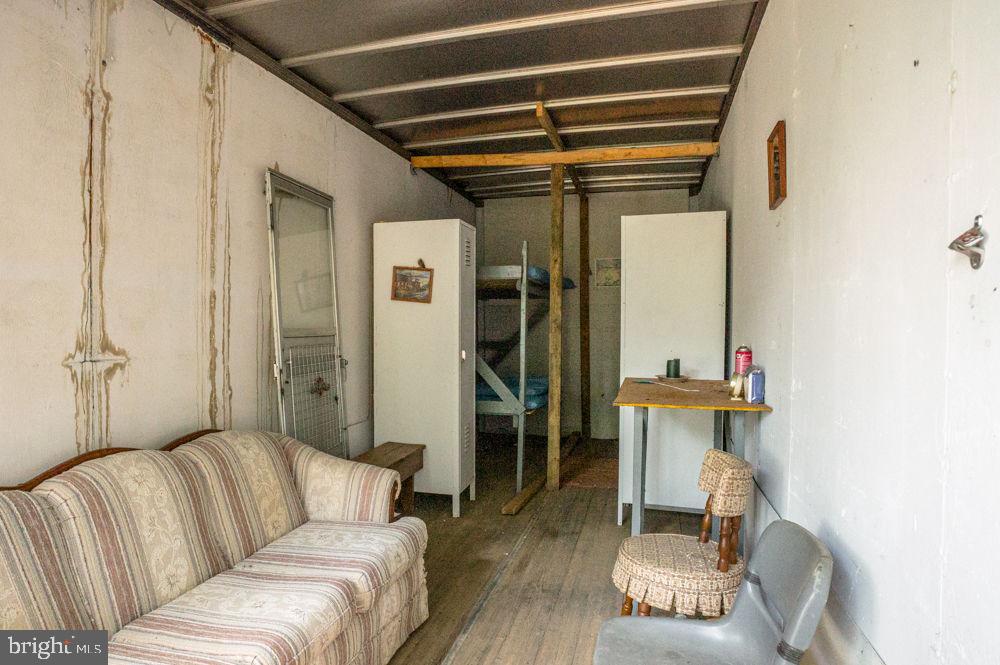 BUCK RIDGES (FORMERLY TREASURE MOUNTAINS) - Land