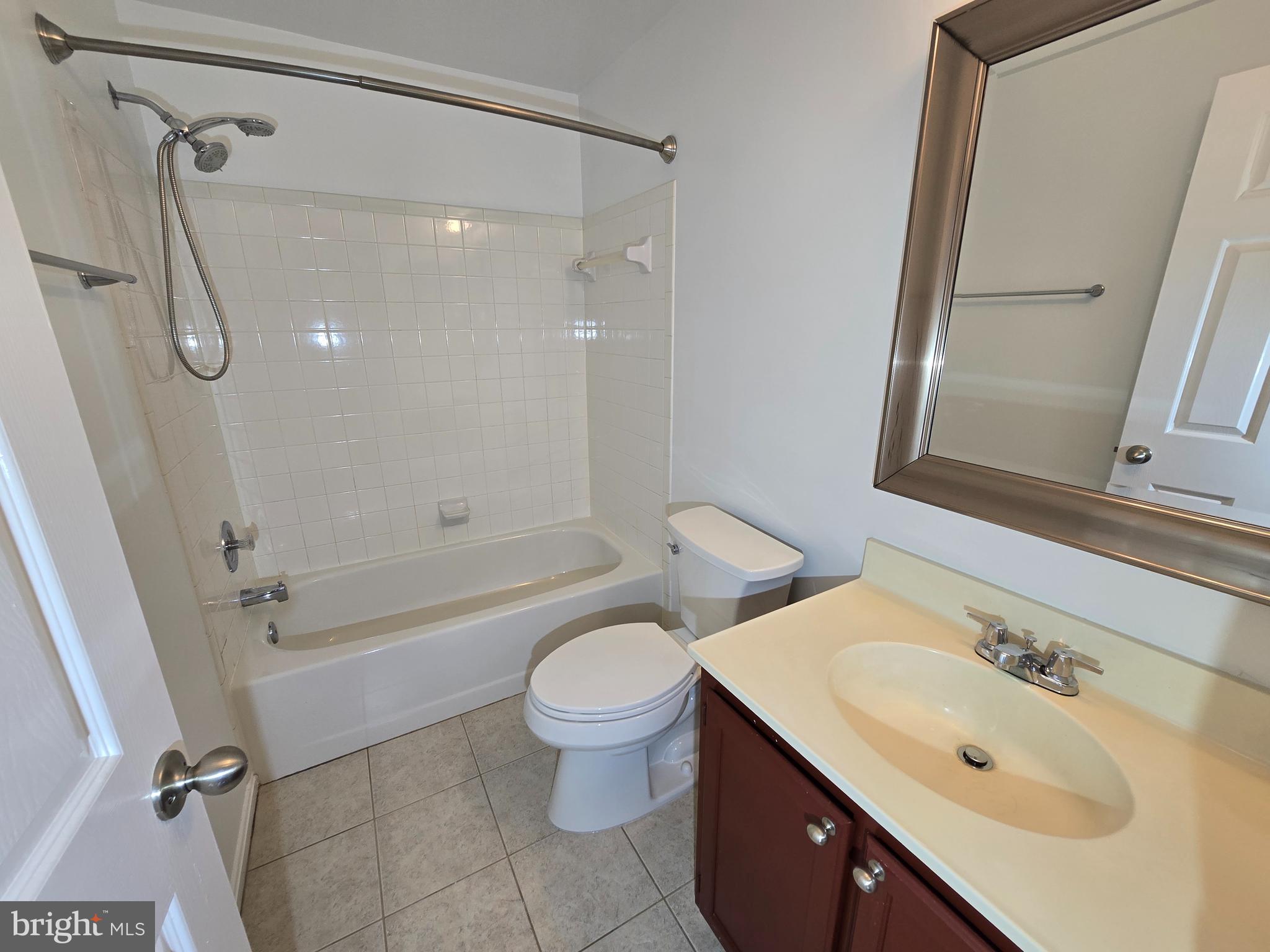 HALLOWELL - Residential