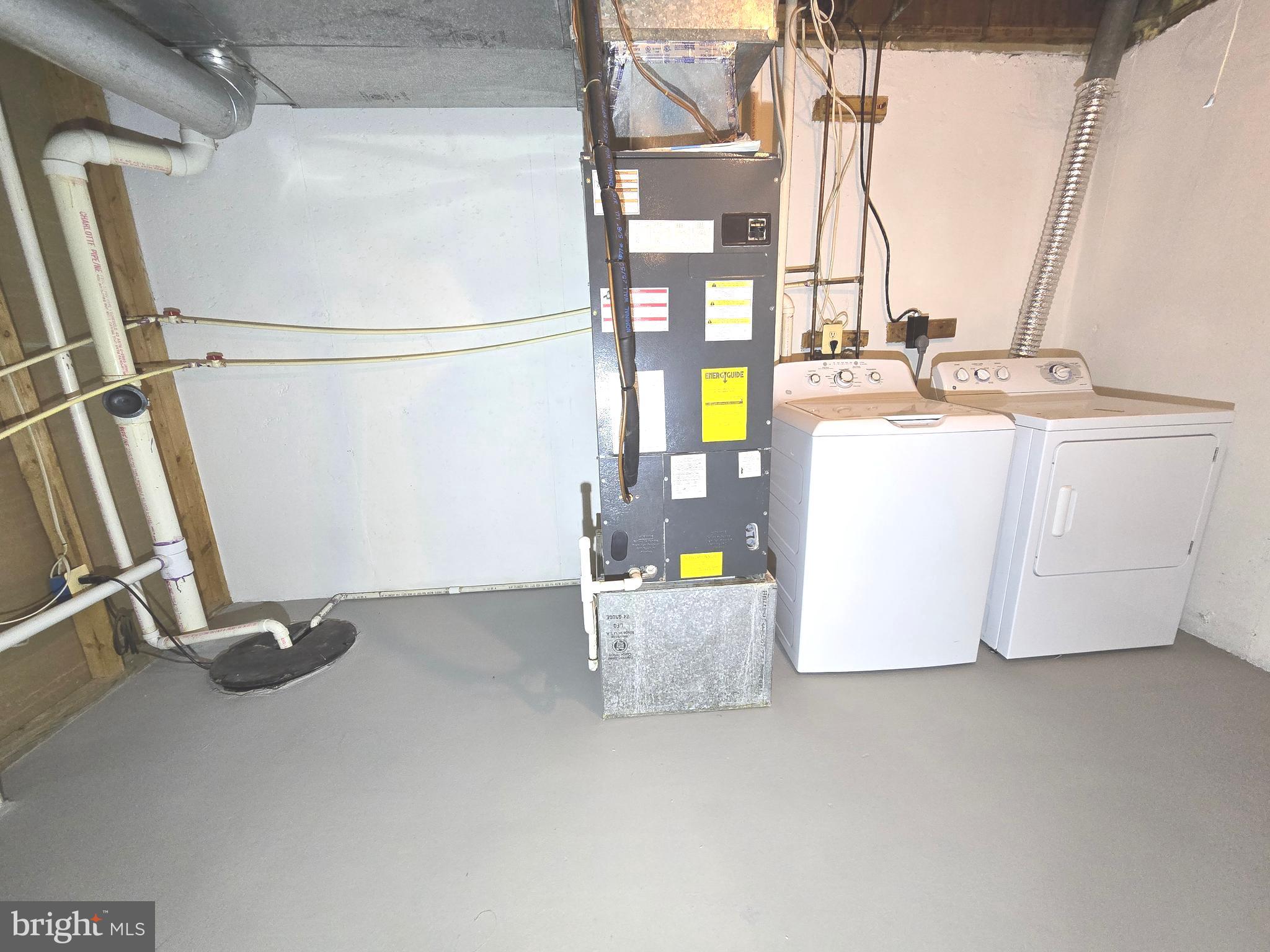 HALLOWELL - Residential