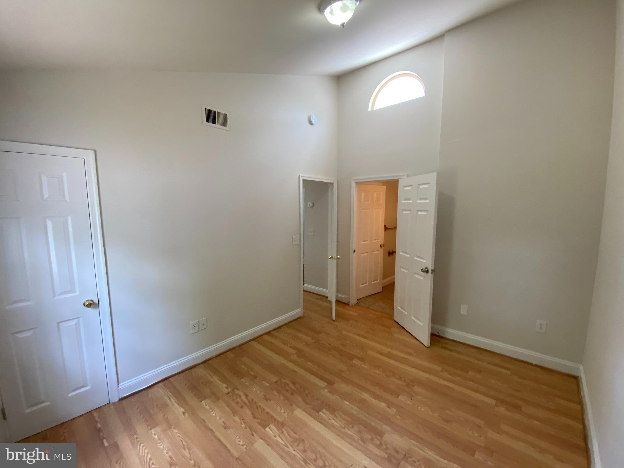 DOWNTOWN FREDERICKSBURG - Residential Lease