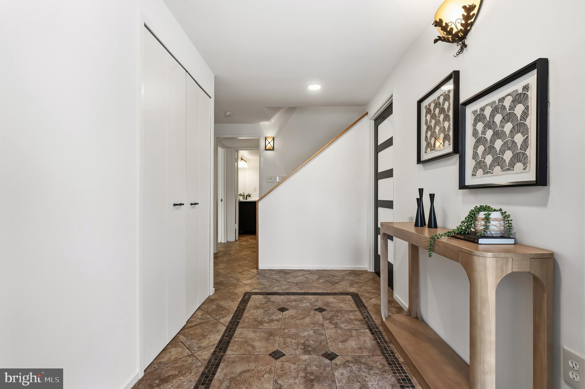 STATE HILL - Residential