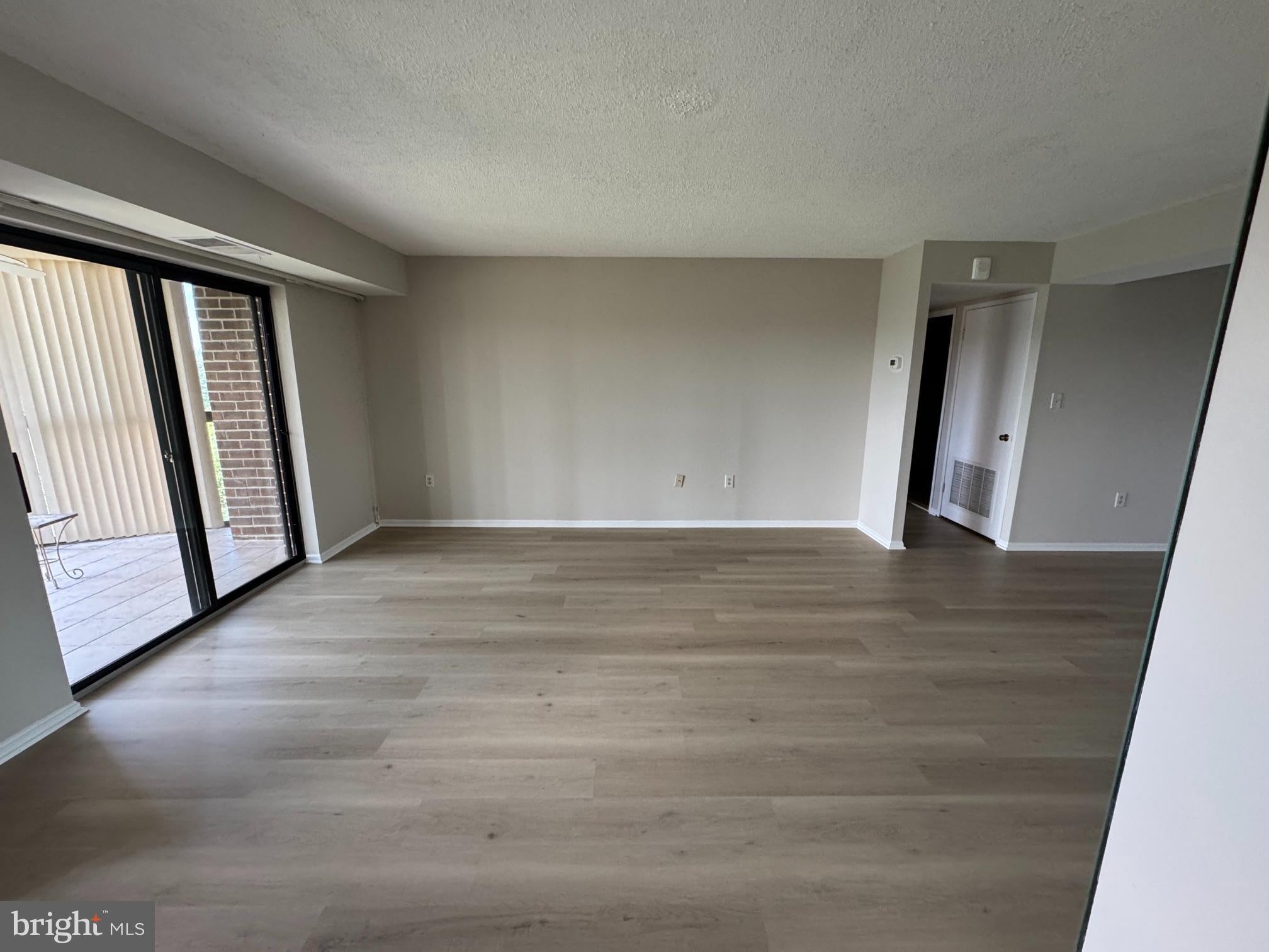 15101 INTERLACHEN DRIVE 1-1002