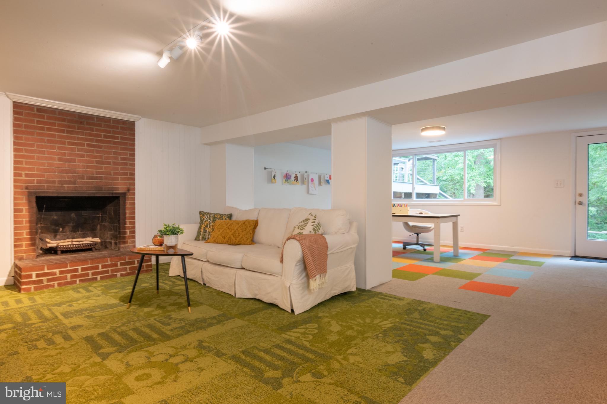 SHERWOOD HALL - Residential