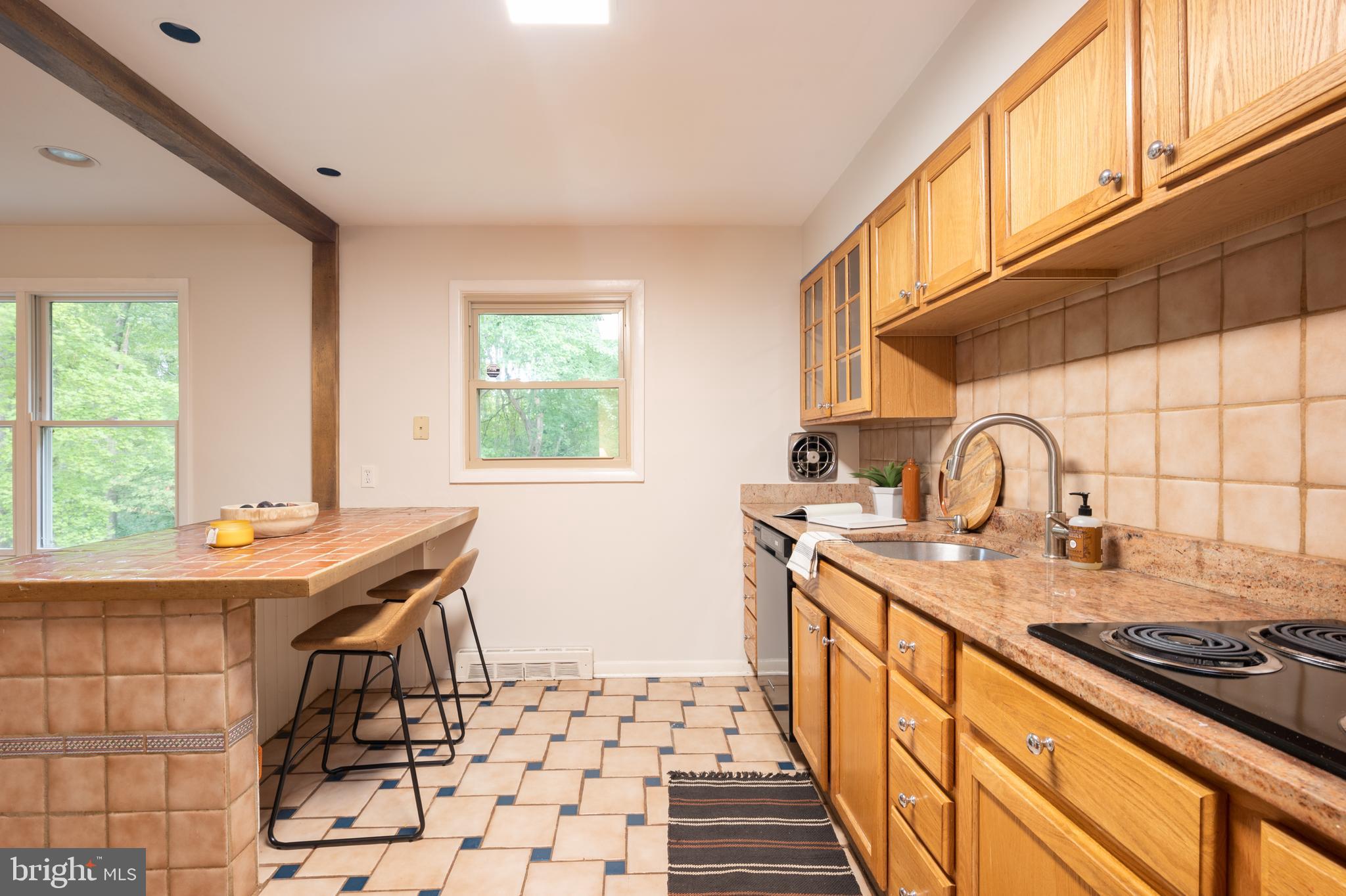 SHERWOOD HALL - Residential