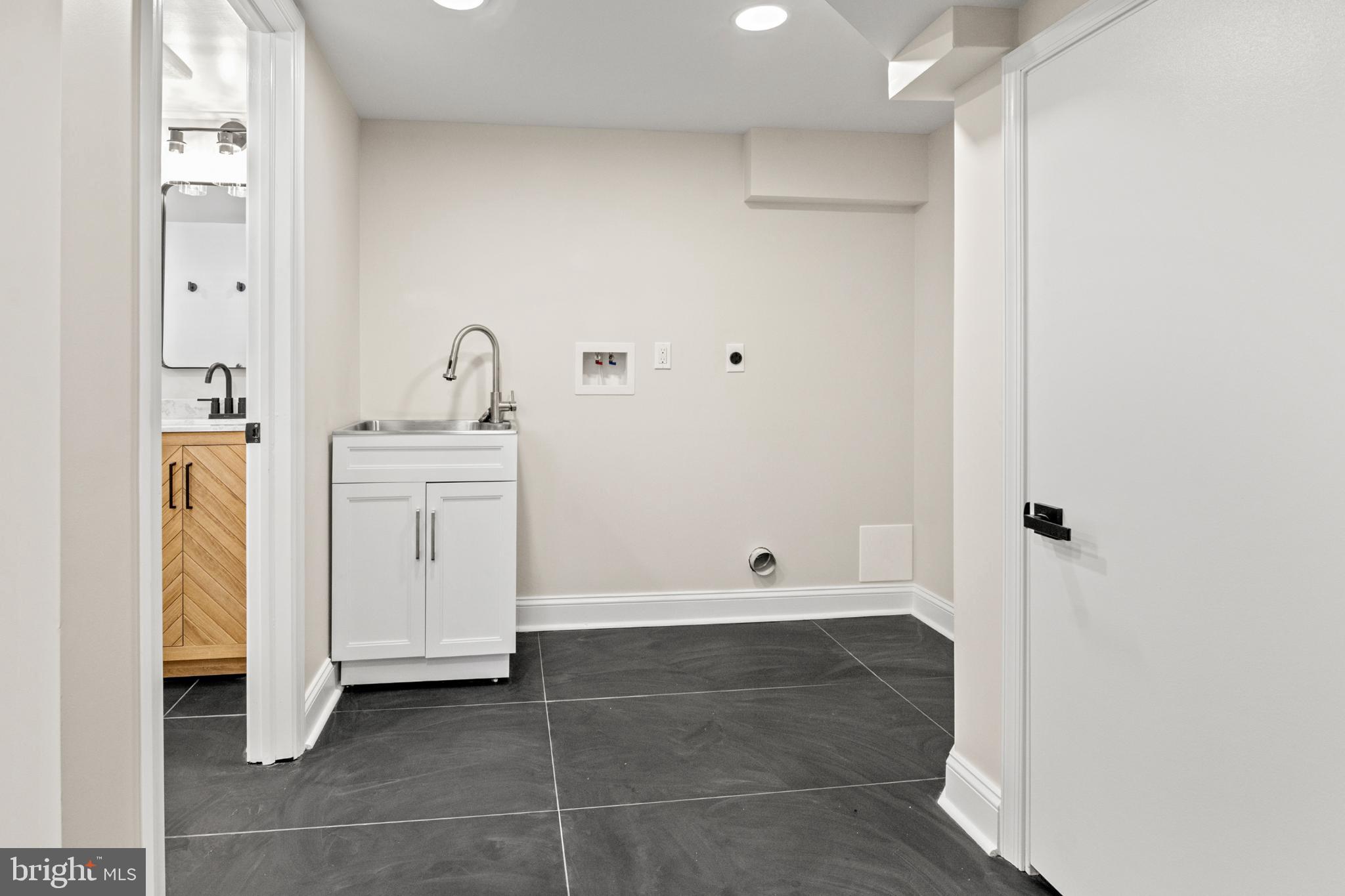 DOUBLE ROCK - Residential