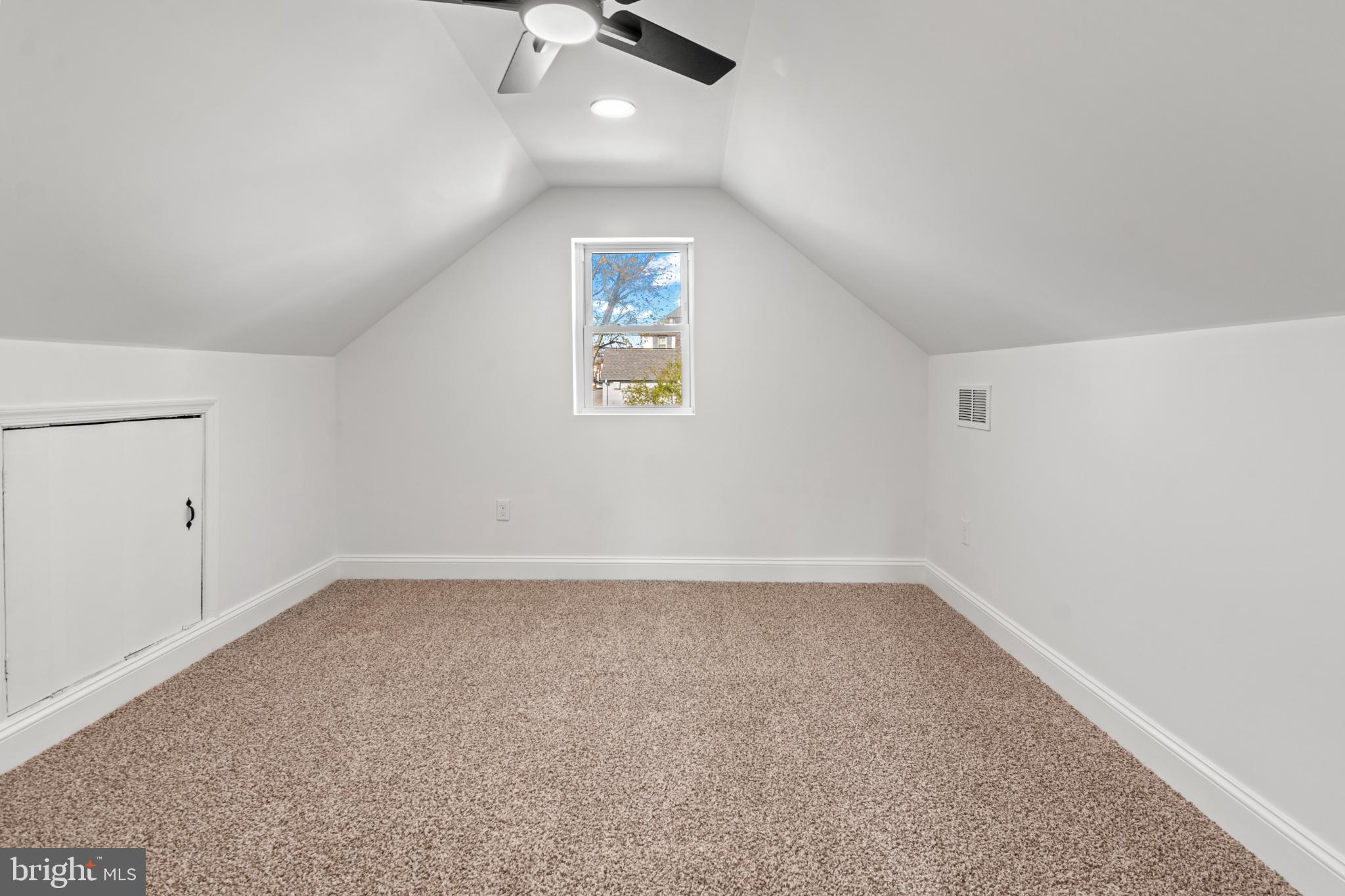 DOUBLE ROCK - Residential