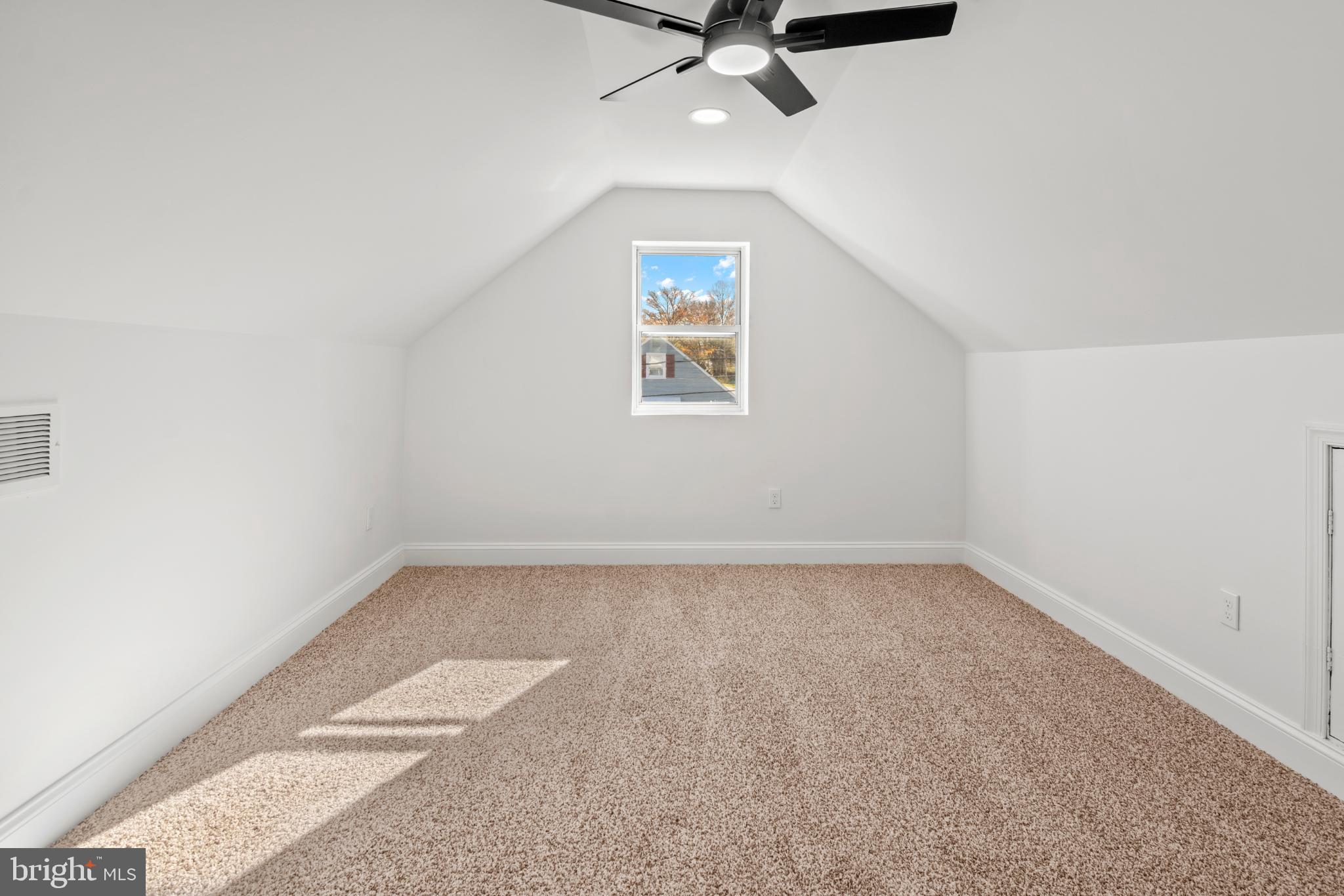 DOUBLE ROCK - Residential