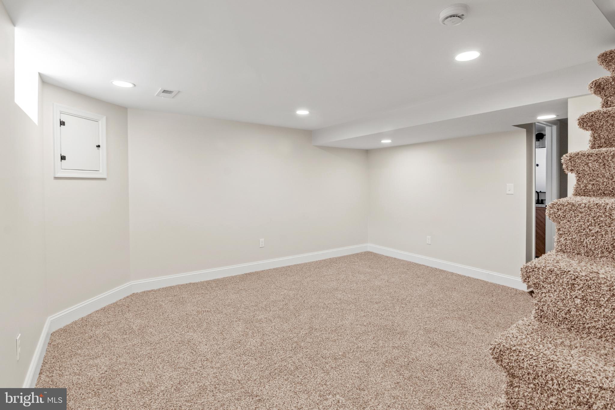 DOUBLE ROCK - Residential