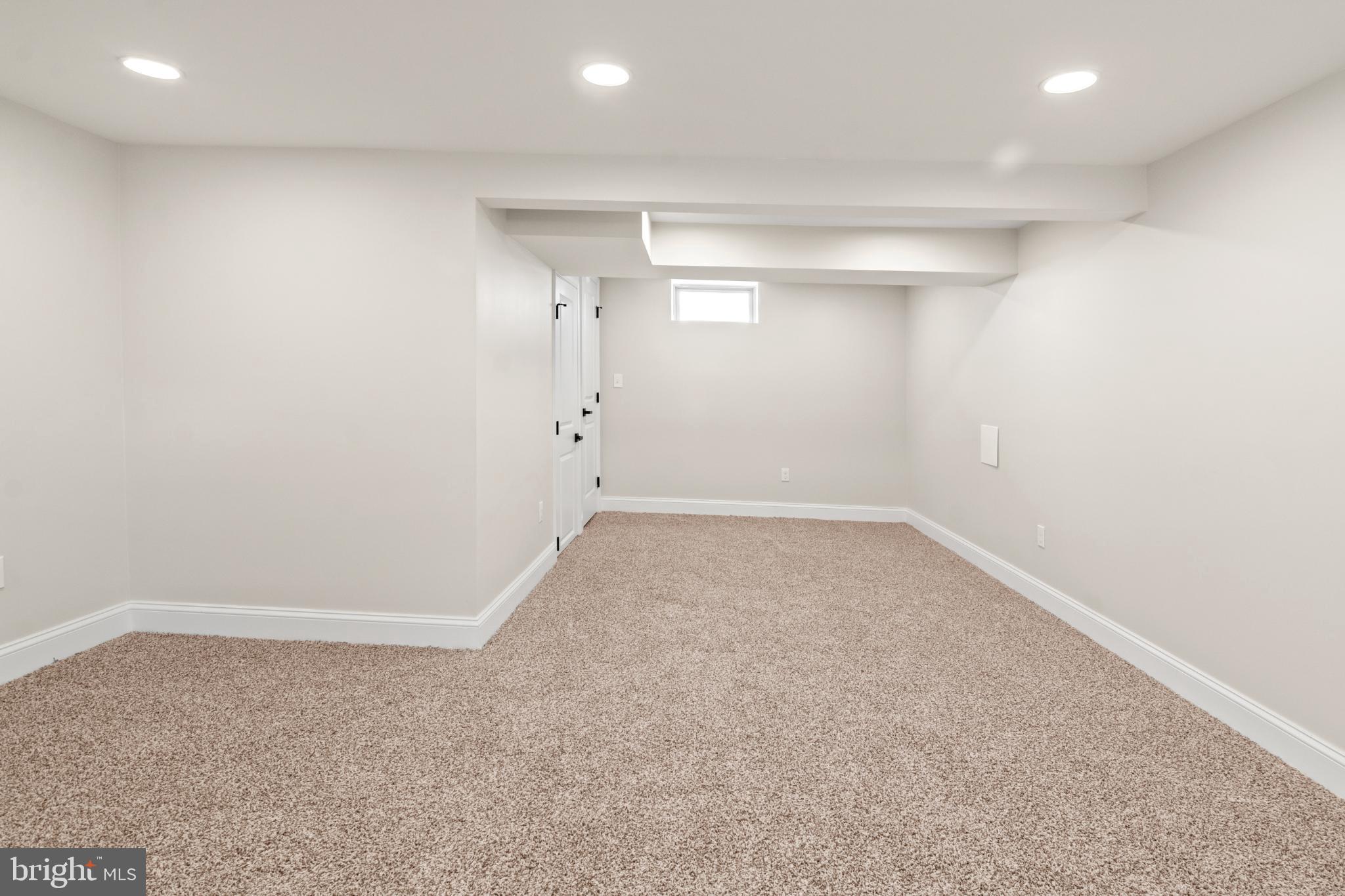 DOUBLE ROCK - Residential