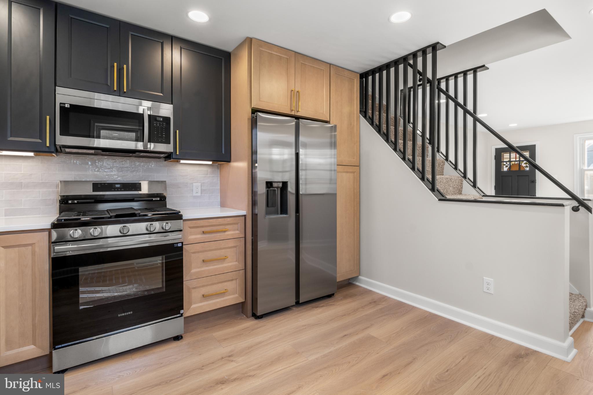 DOUBLE ROCK - Residential