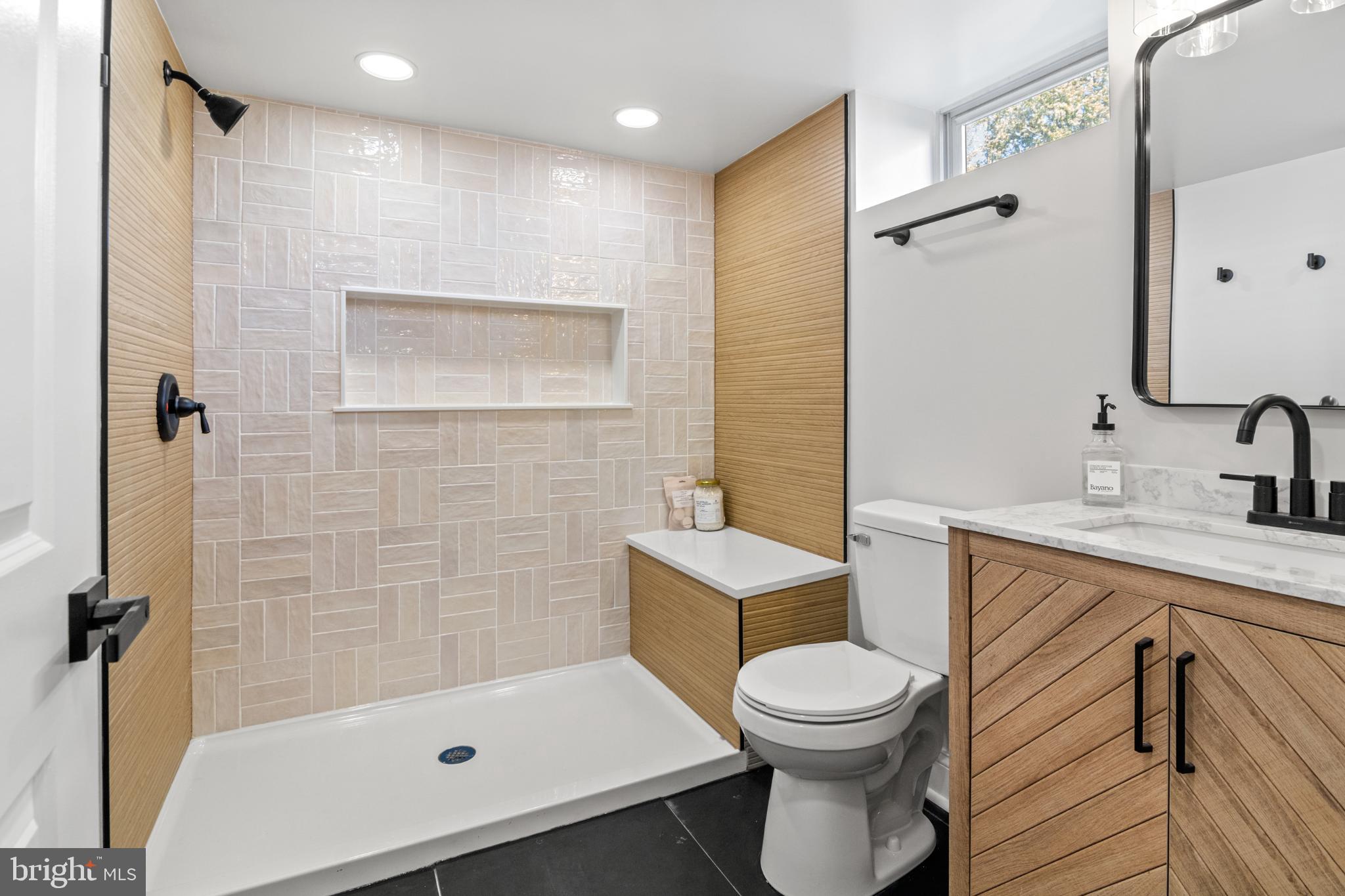 DOUBLE ROCK - Residential