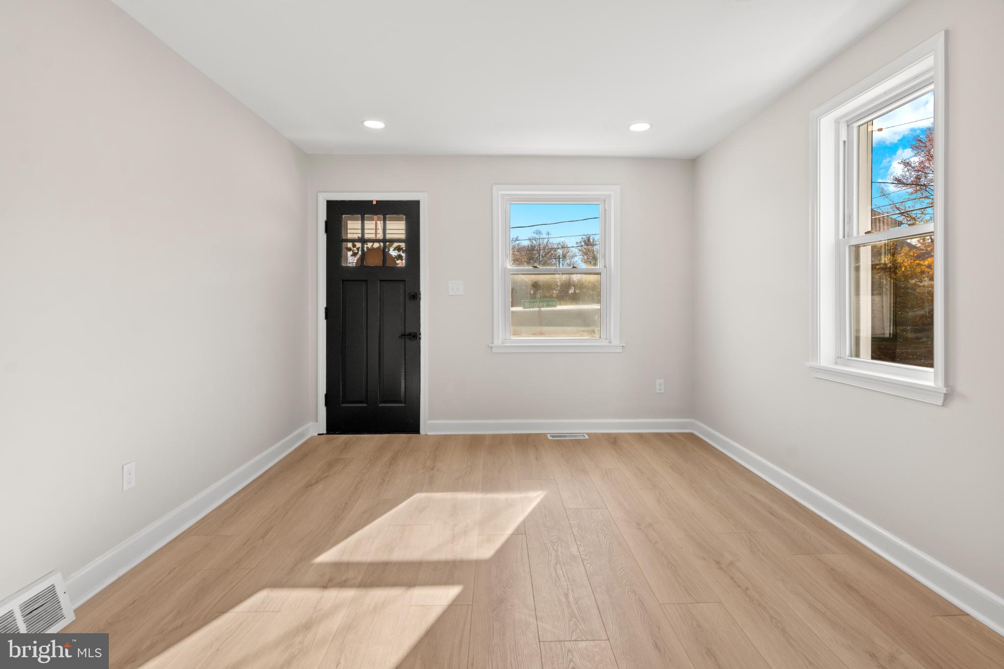 DOUBLE ROCK - Residential