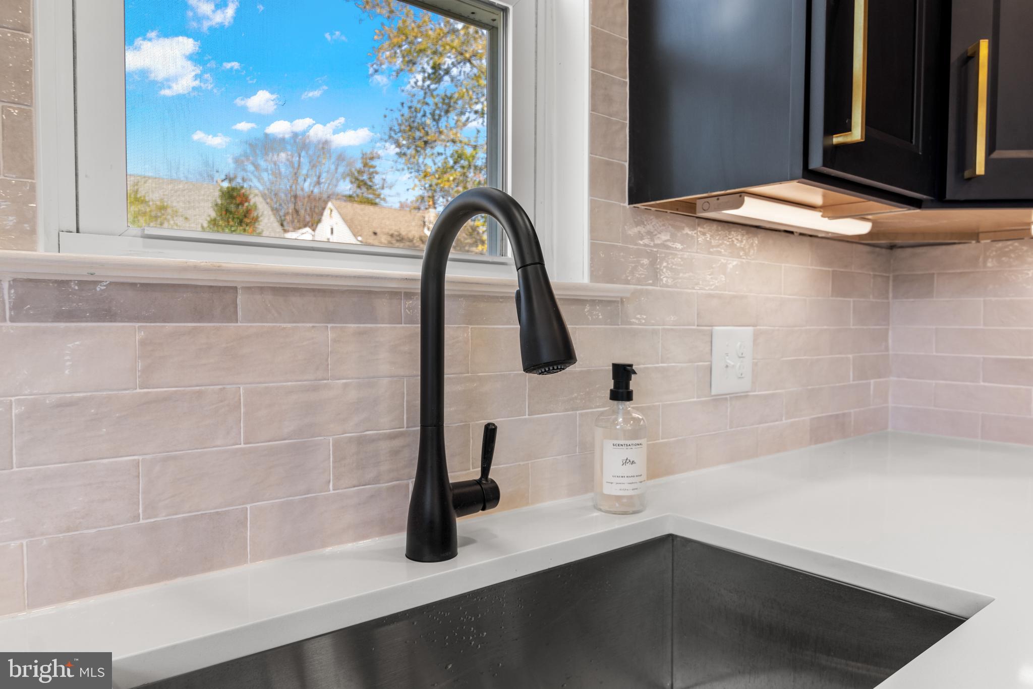 DOUBLE ROCK - Residential