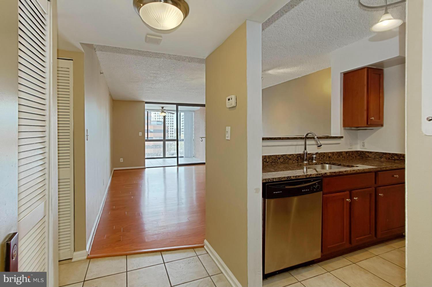 WESTVIEW AT BALLSTON METRO - Residential Lease