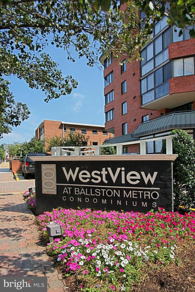 WESTVIEW AT BALLSTON METRO - Residential Lease
