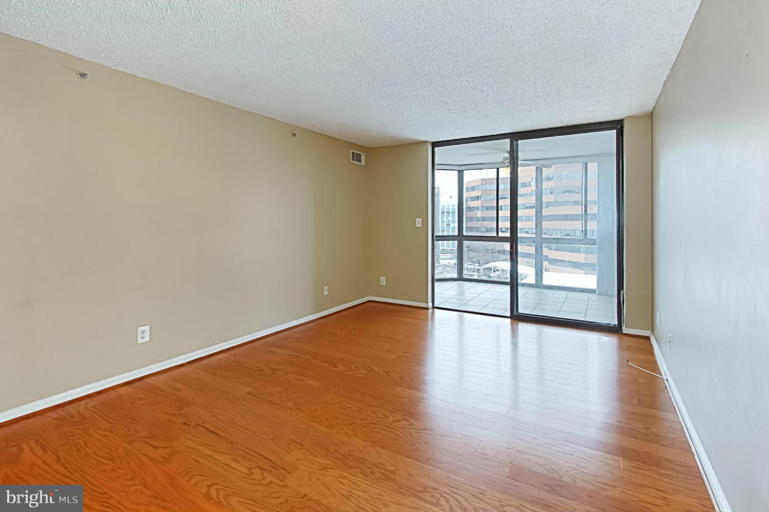 WESTVIEW AT BALLSTON METRO - Residential Lease