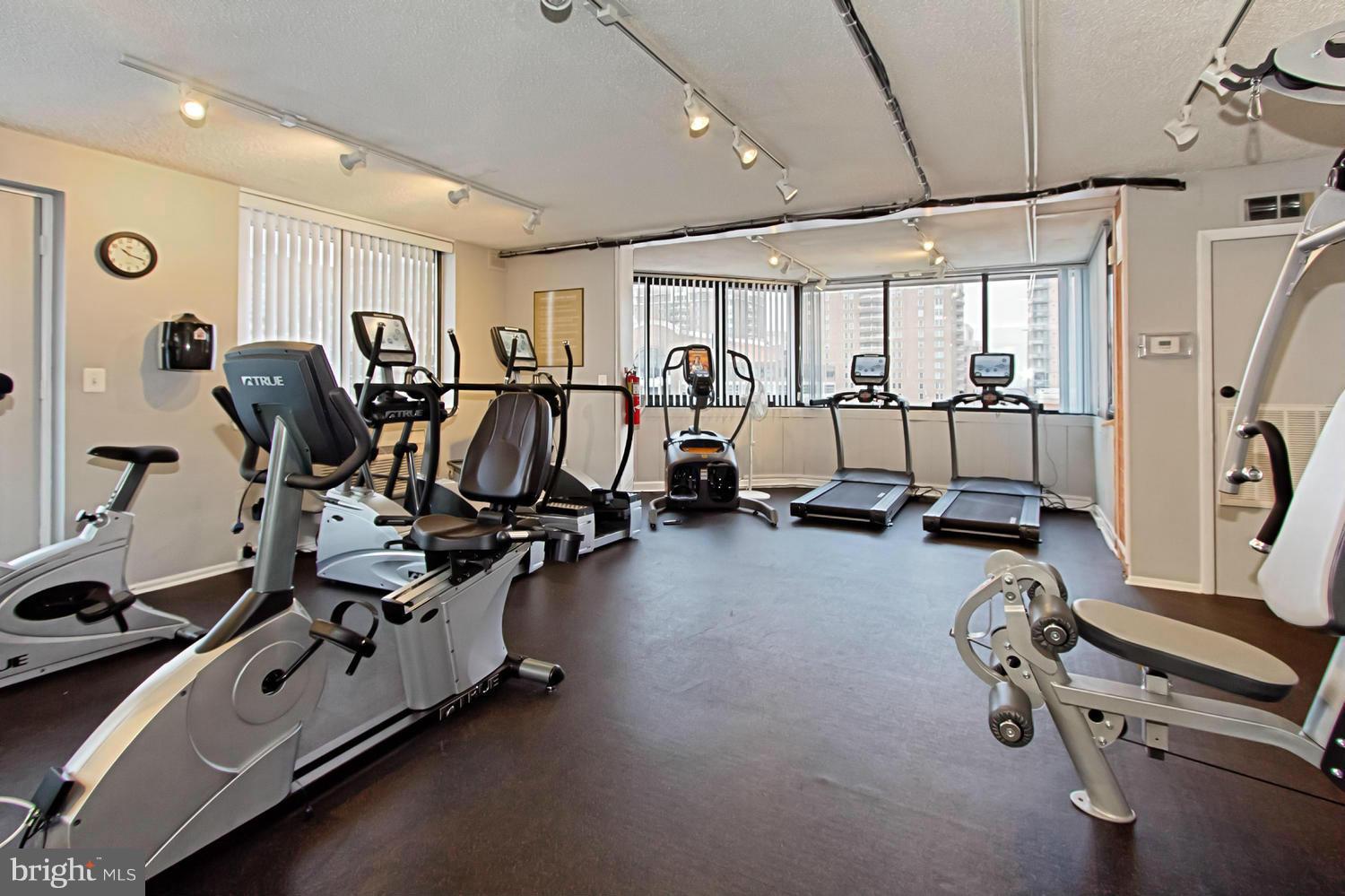 WESTVIEW AT BALLSTON METRO - Residential Lease