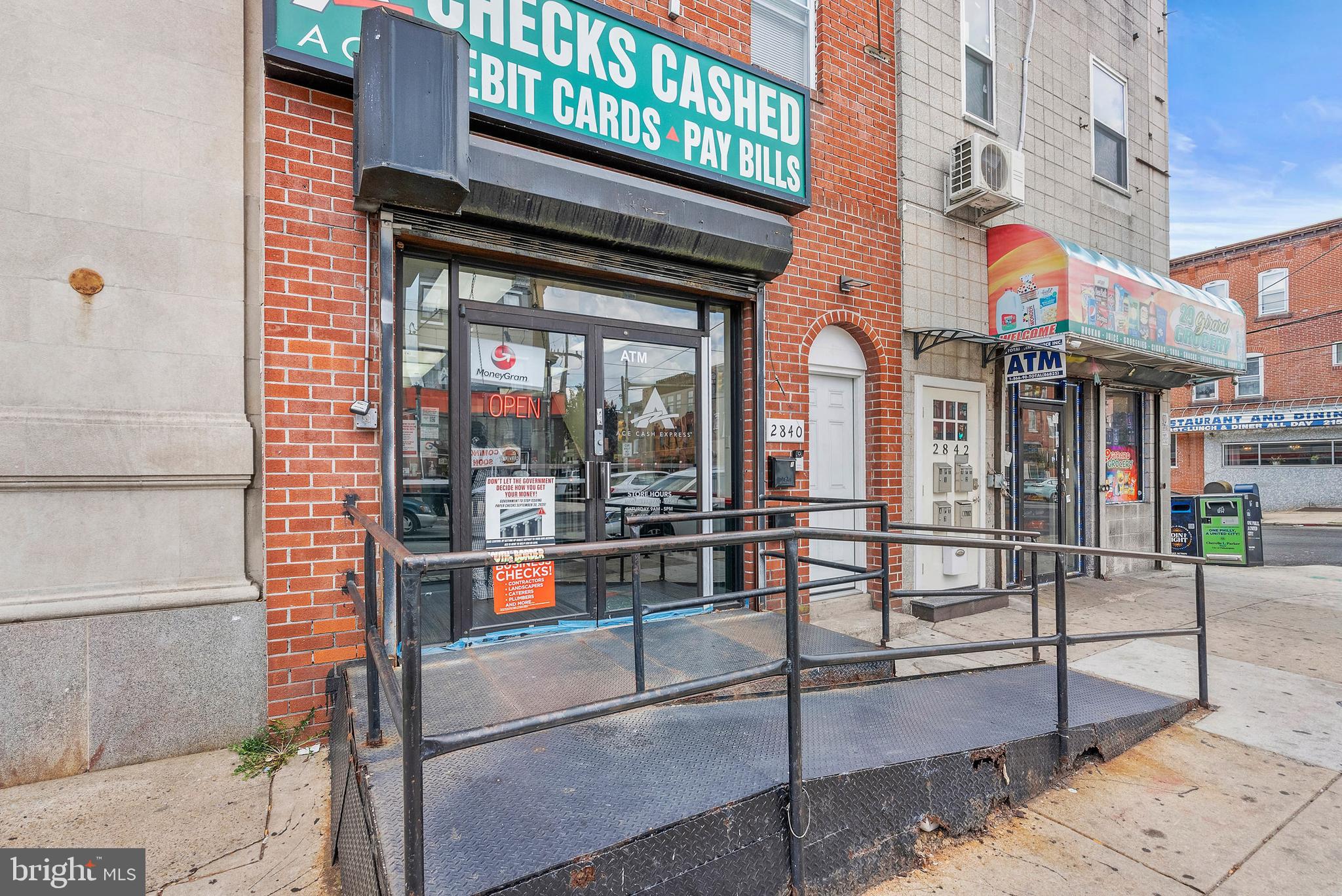 FAIRMOUNT - Commercial Sale