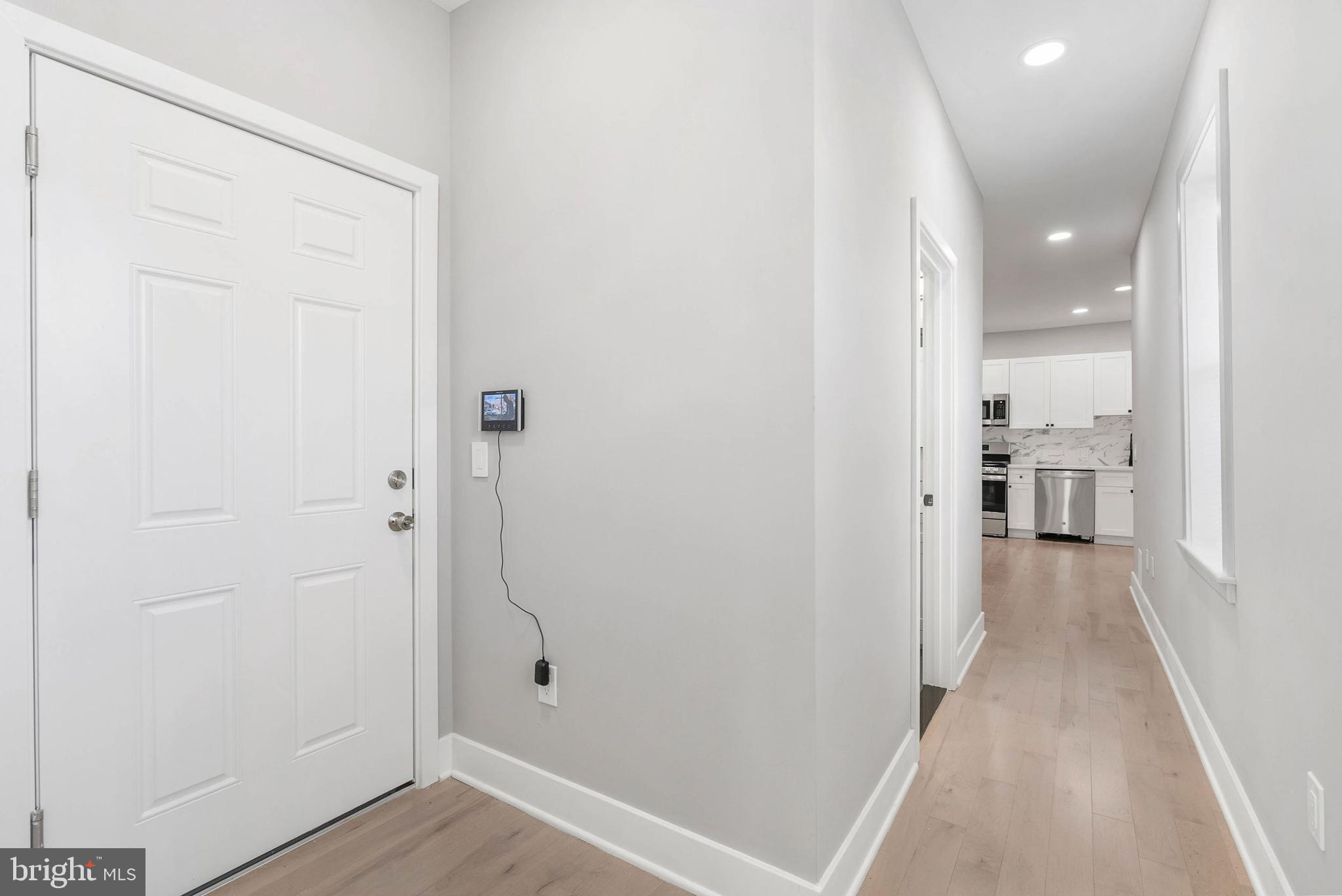 FAIRMOUNT - Commercial Sale