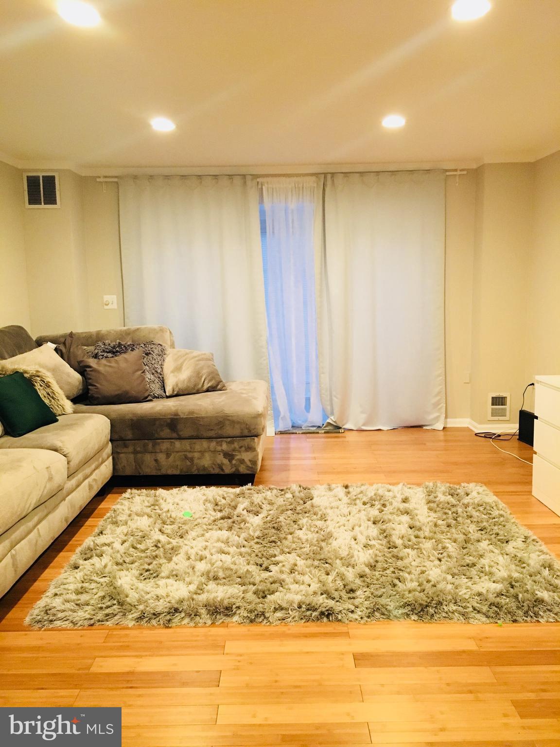 SANS SOUCI REGIME - Residential Lease