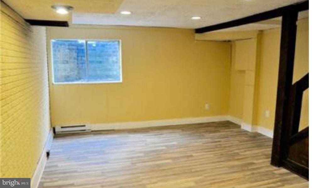 SANS SOUCI REGIME - Residential Lease