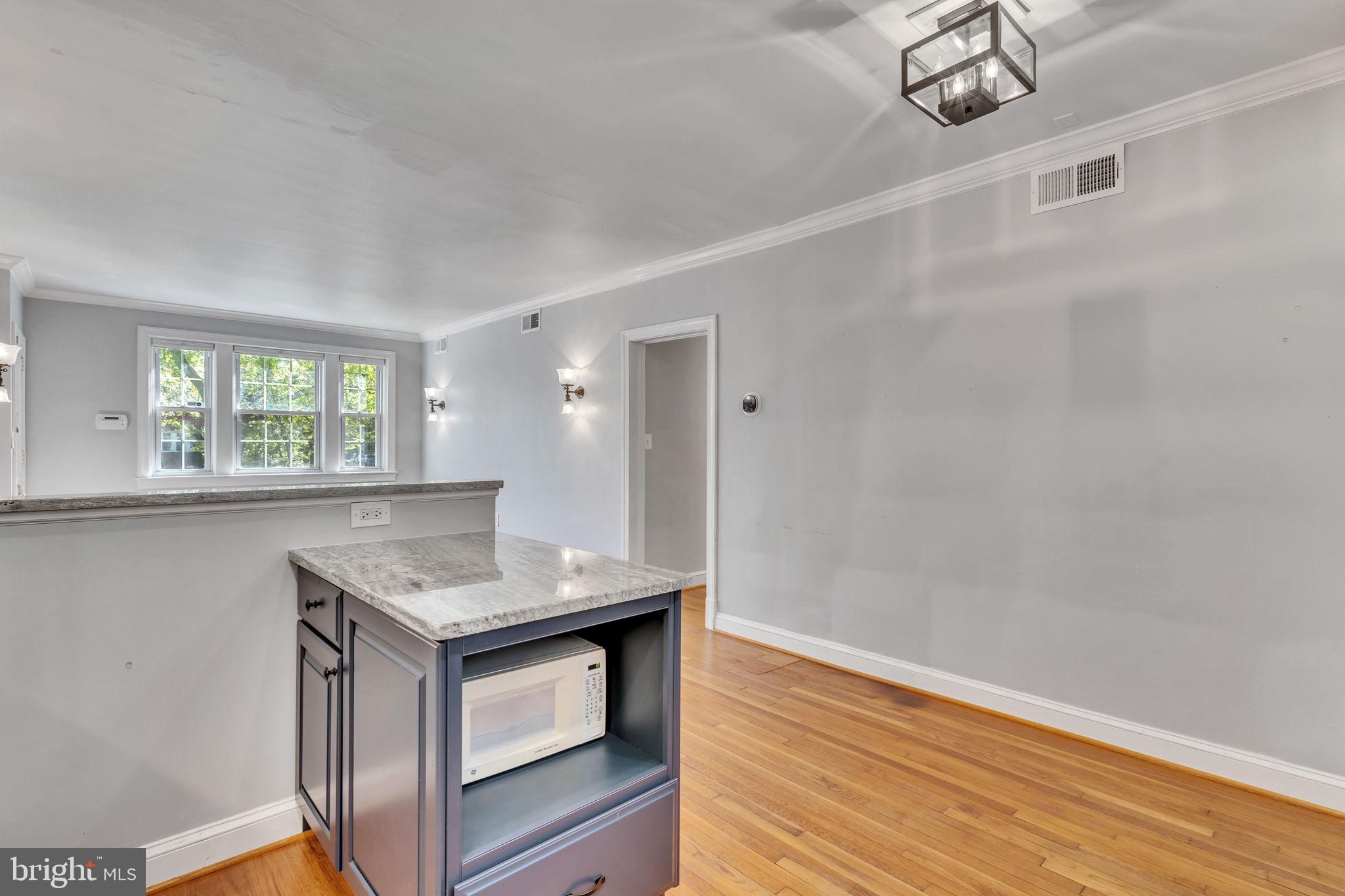 ROSEMONT - Residential Lease