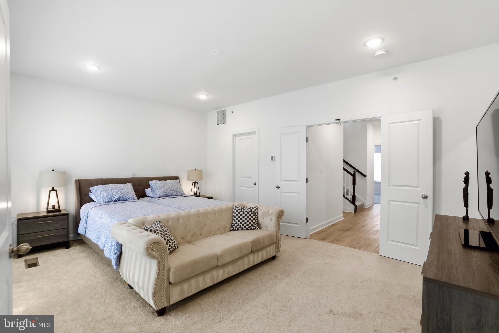 THE BOULEVARDS AT WESTFIELDS - Residential