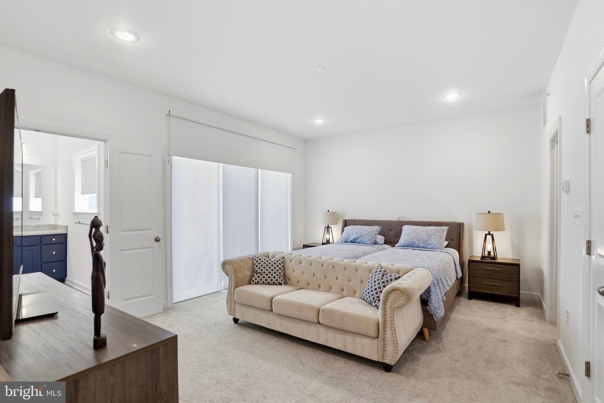 THE BOULEVARDS AT WESTFIELDS - Residential