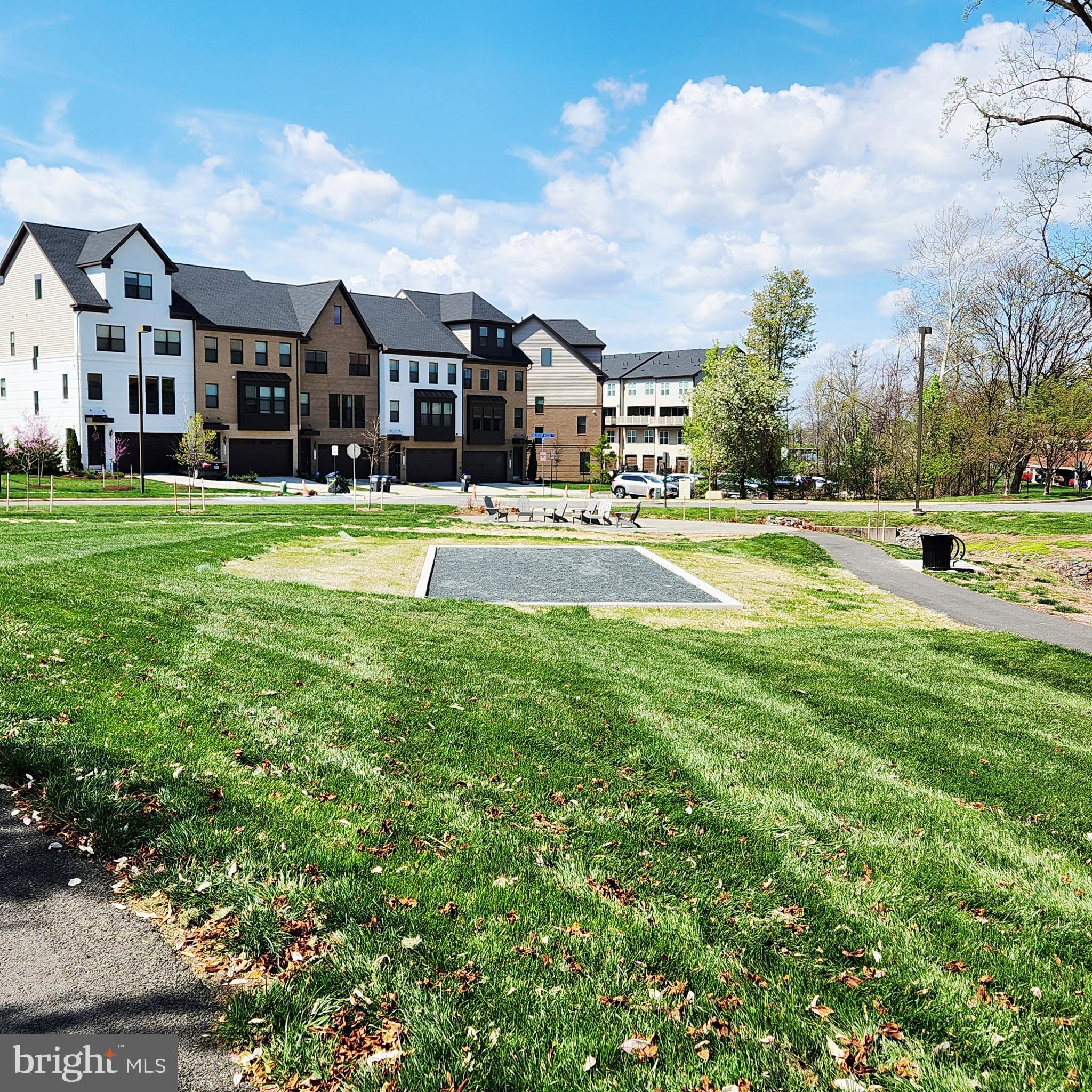 THE BOULEVARDS AT WESTFIELDS - Residential