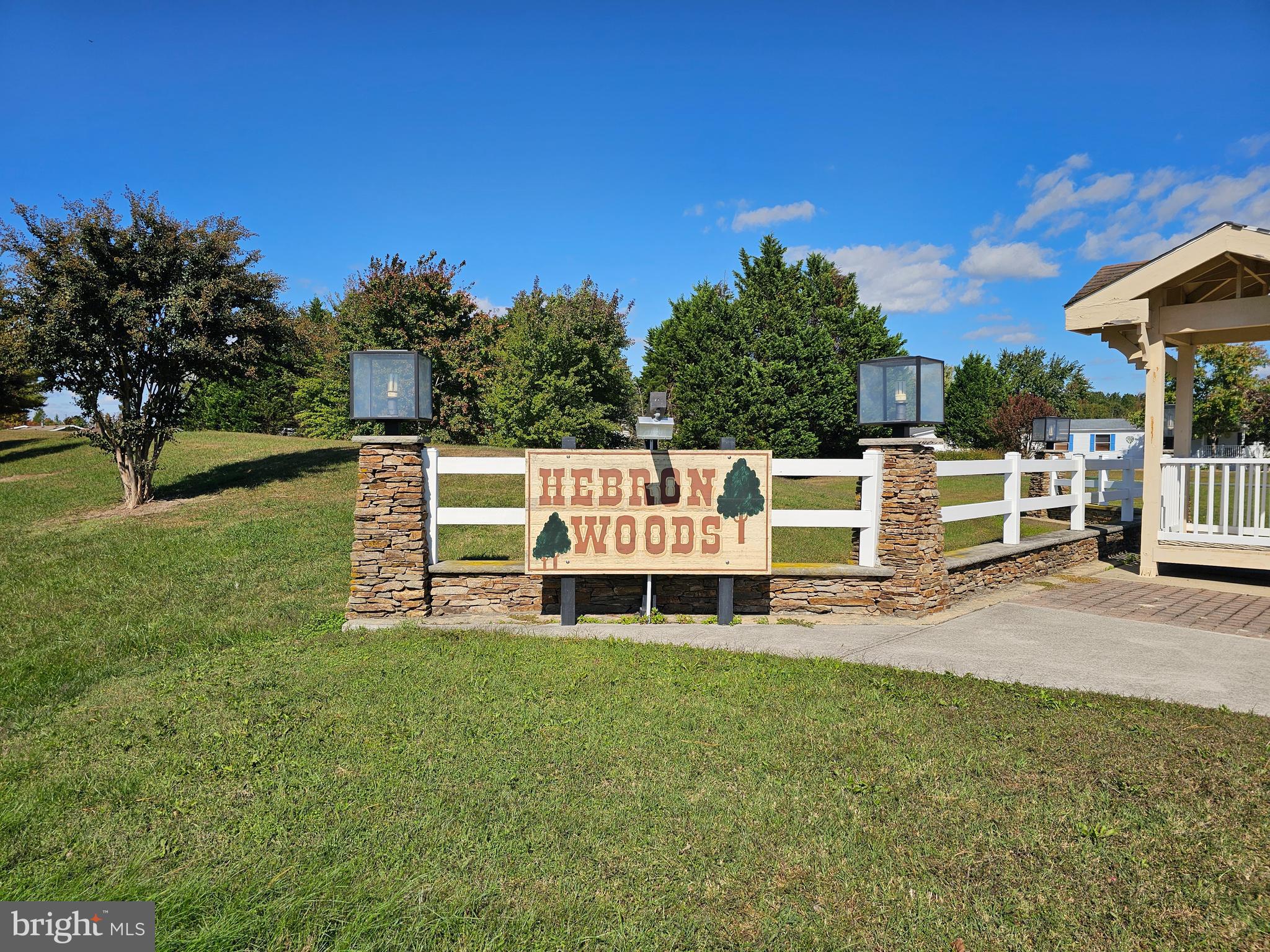 HEBRON WOODS - Residential